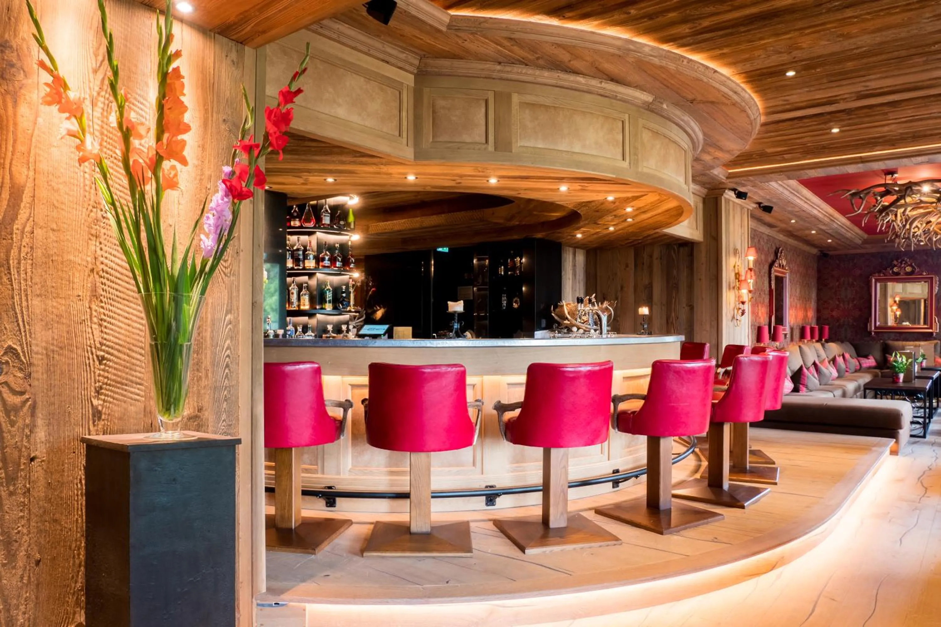 Lounge or bar in Alpin Resort Sacher