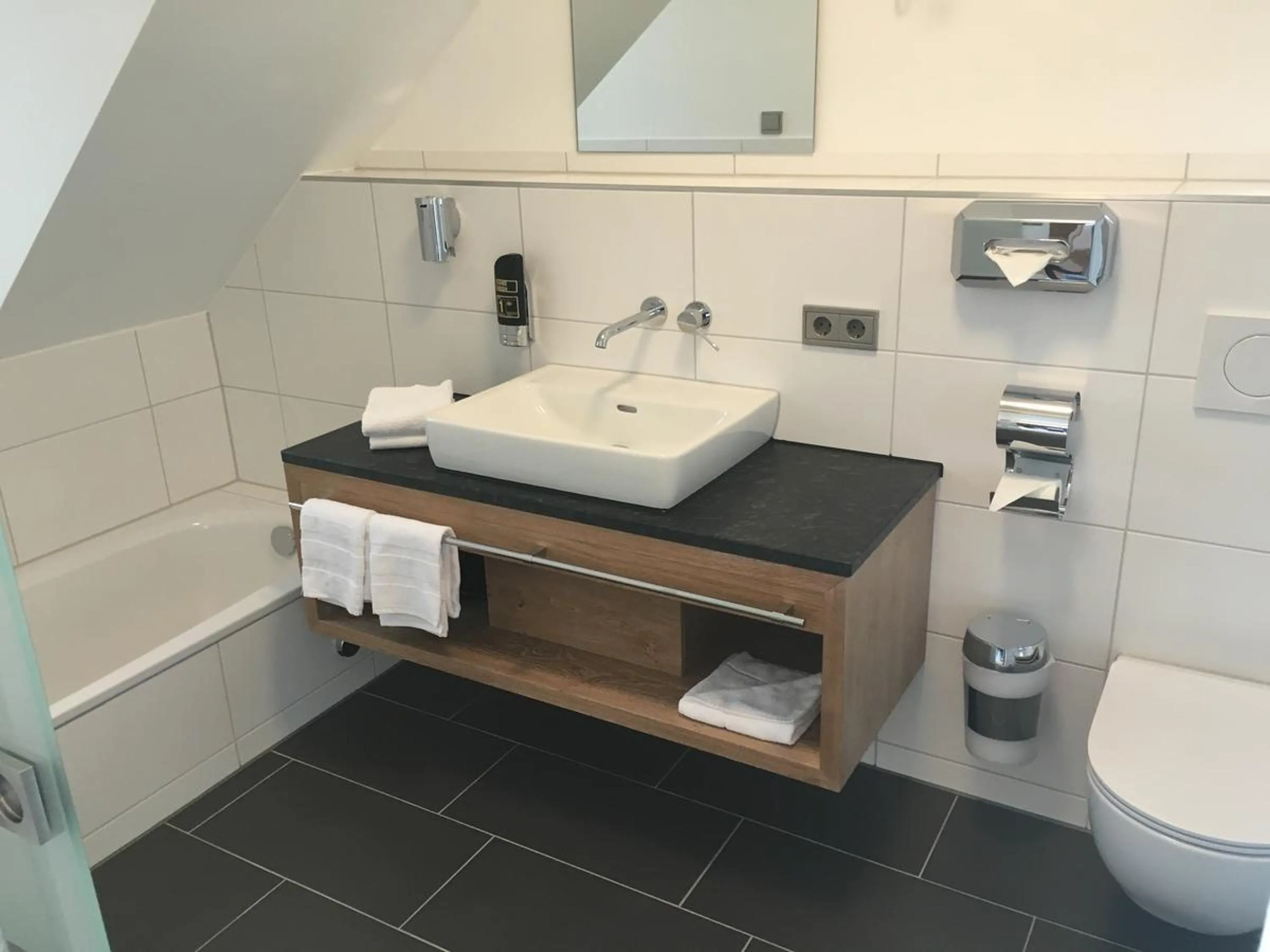 Bathroom in Rührberger Hof Hotel & Restaurant Grenzach-Wyhlen bei Basel