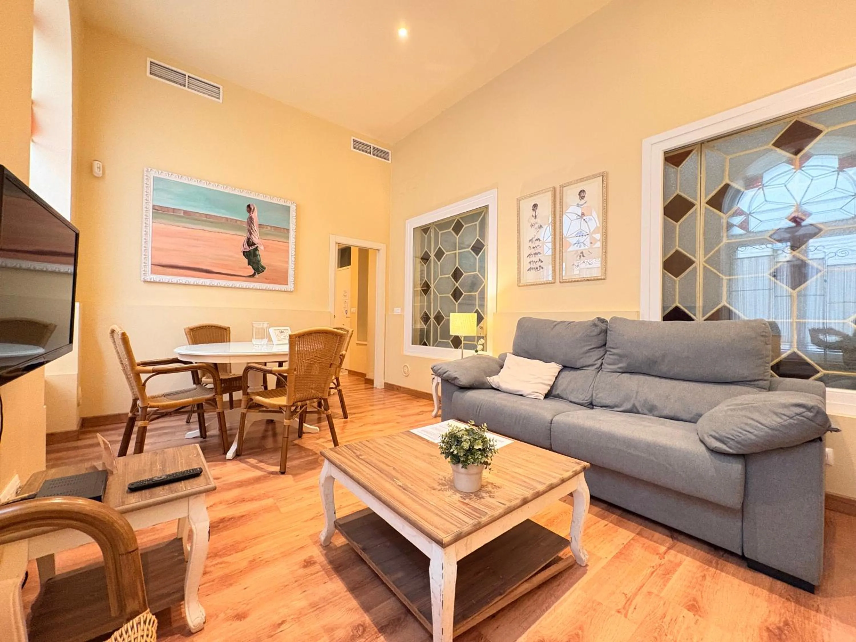 Seating area in Life Apartments San Vicente