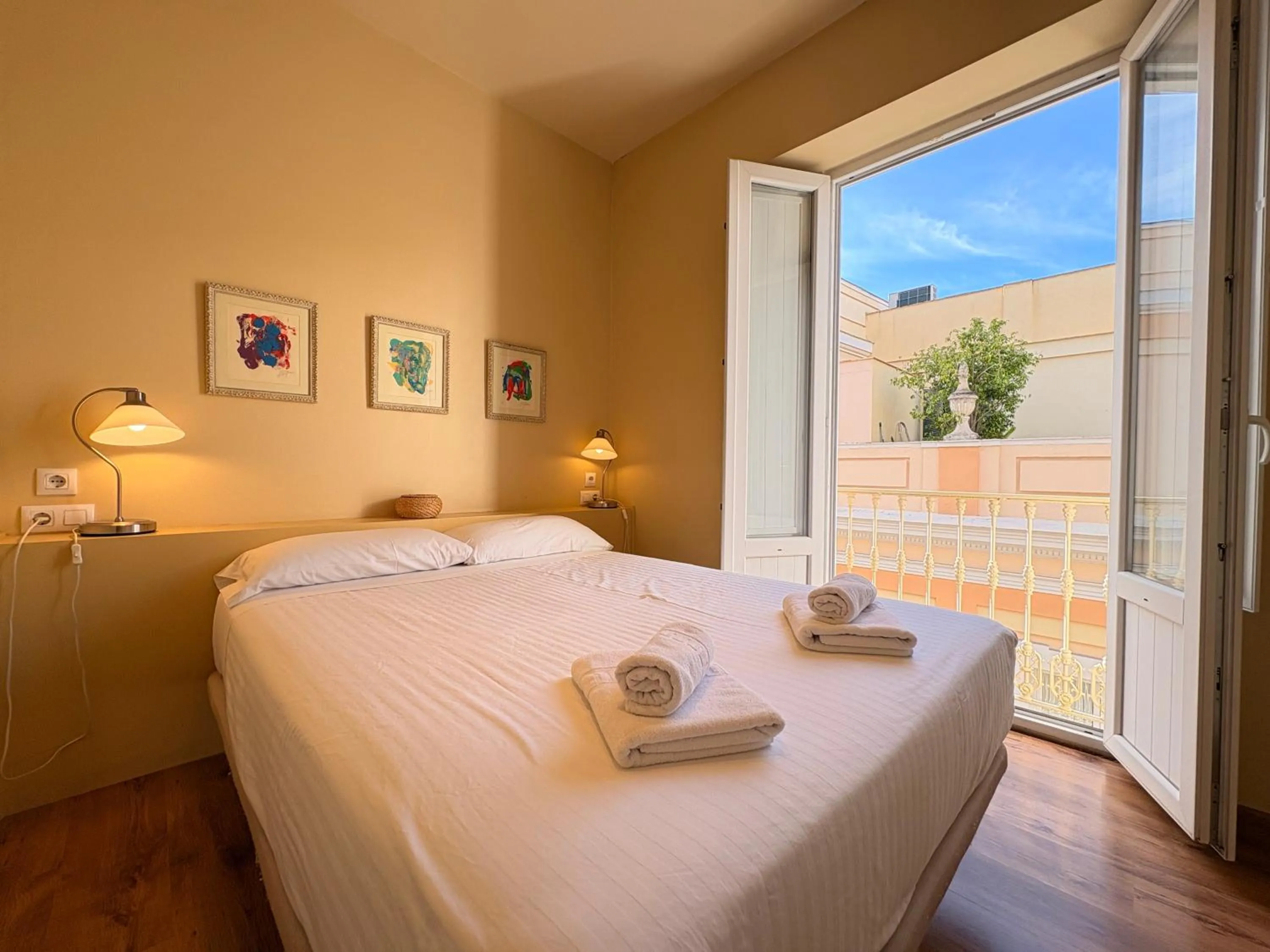 View (from property/room), Bed in Life Apartments San Vicente