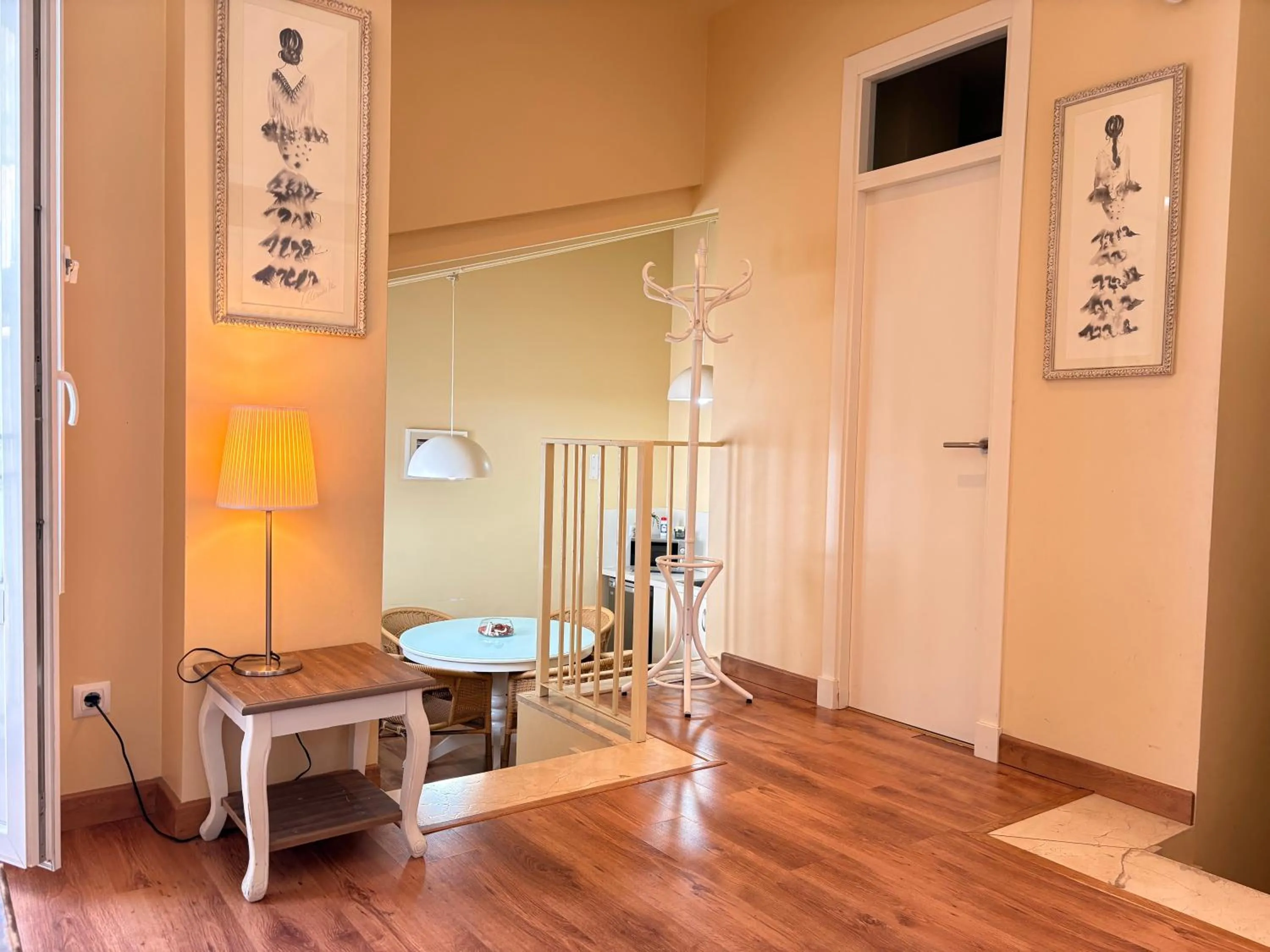 TV and multimedia in Life Apartments San Vicente