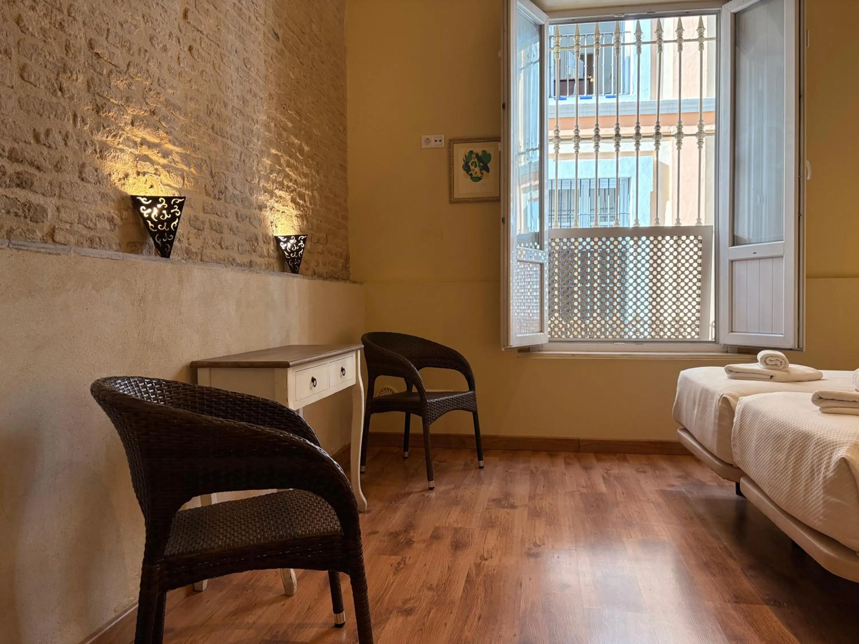 Photo of the whole room, Bed in Life Apartments San Vicente