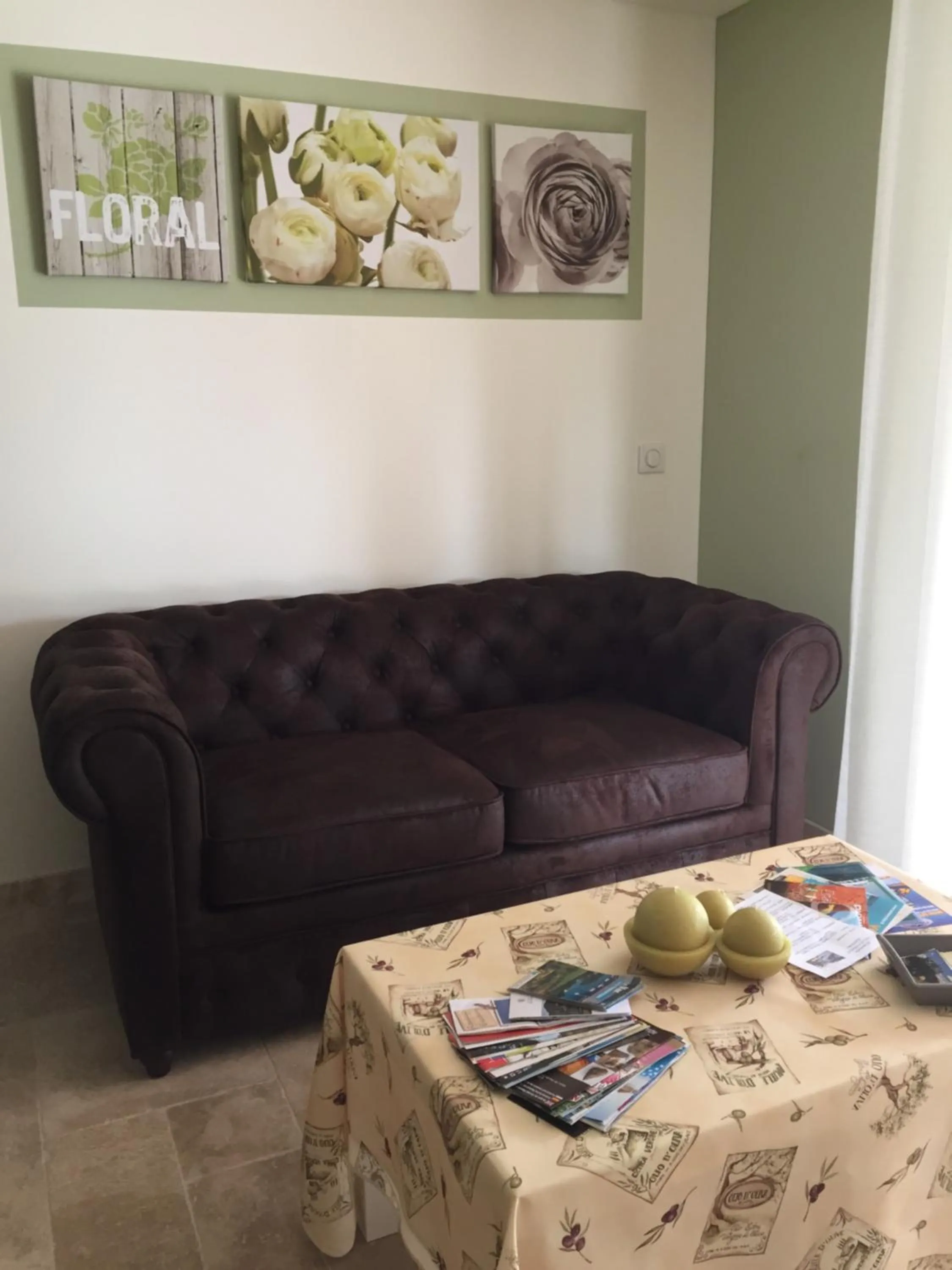 Decorative detail in Domaine Le Mas Sans Soucis