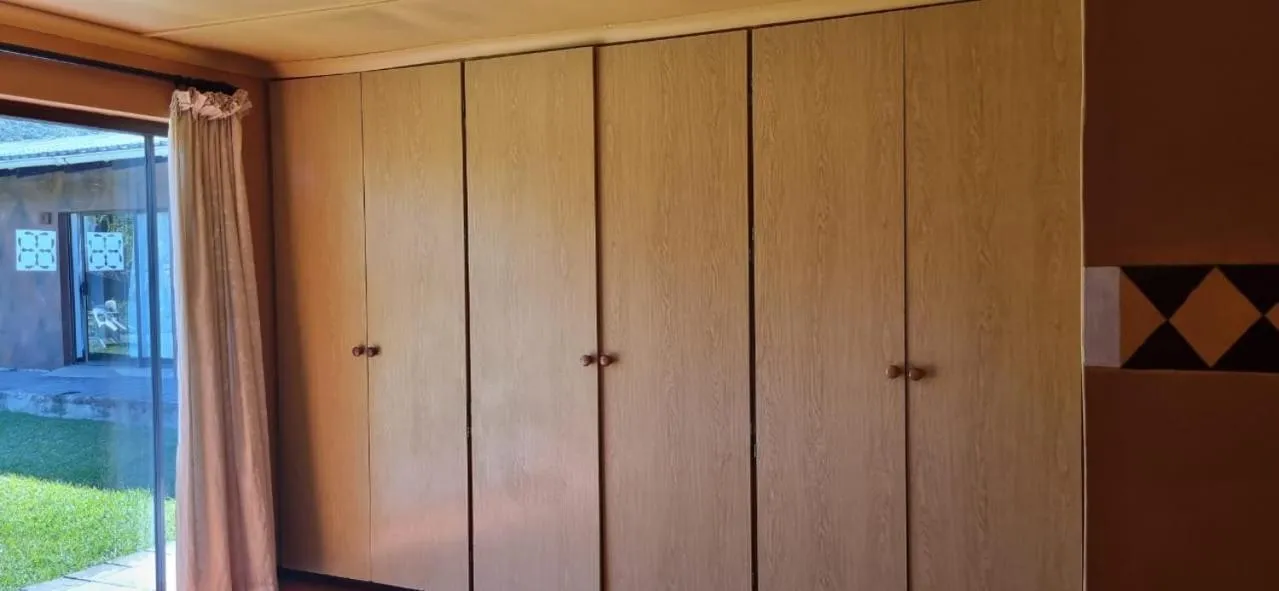 wardrobe in Thornycroft Lodge