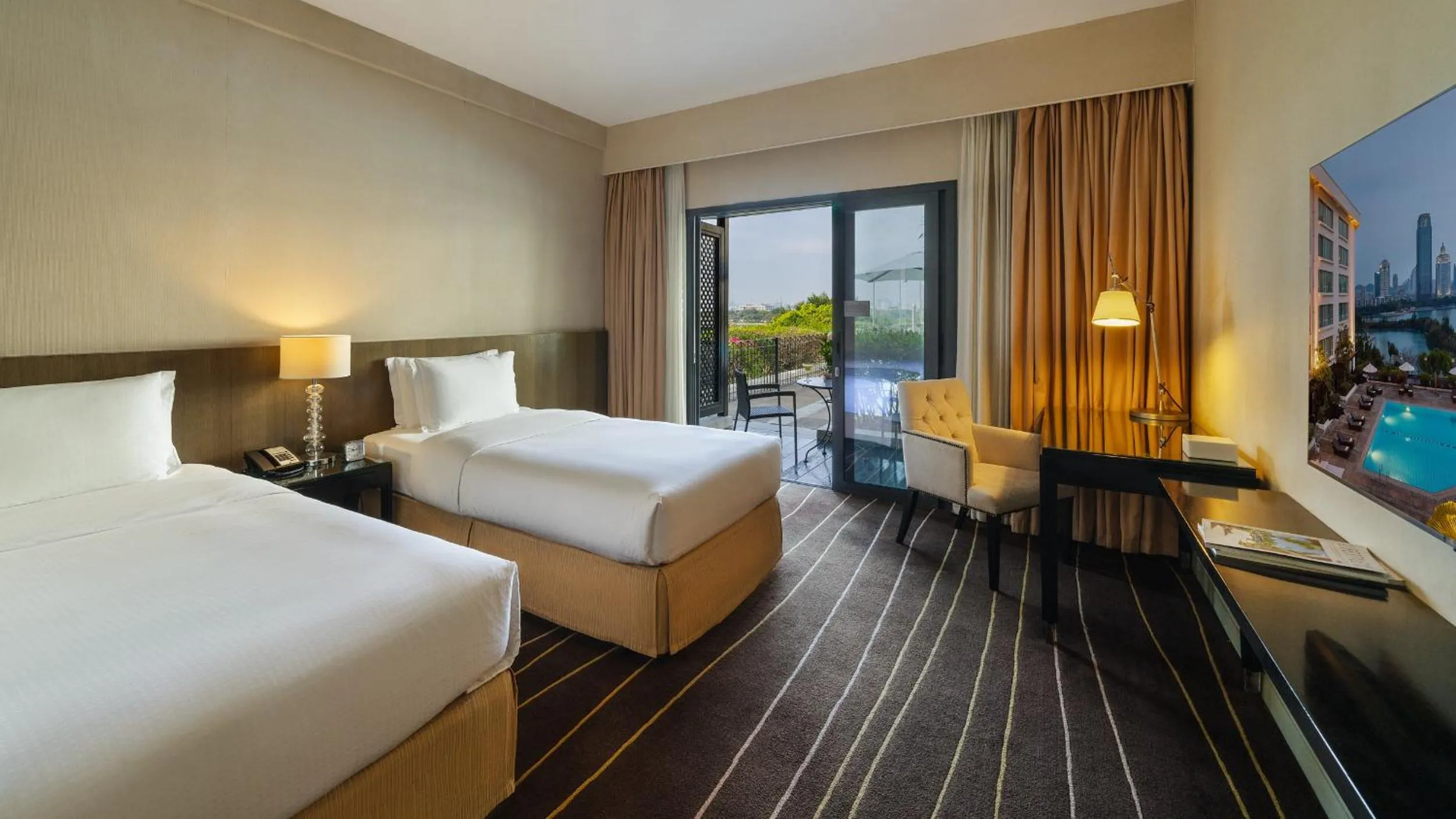 Photo of the whole room, Bed in Marco Polo Xiamen