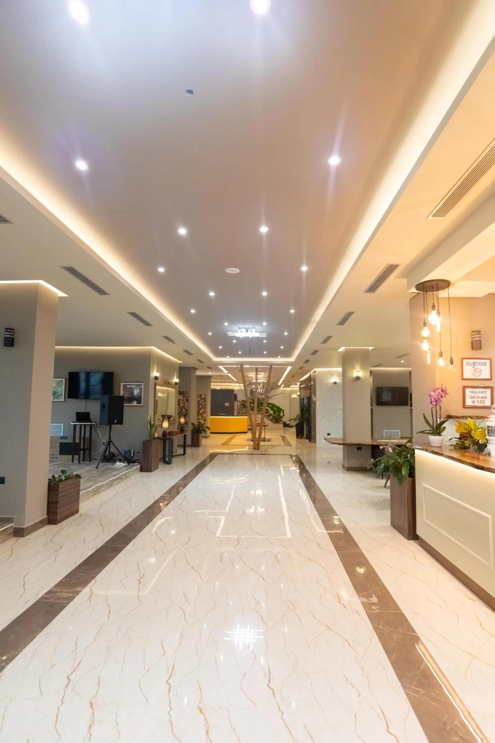 Lobby or reception in Kraal Hotel Vlore