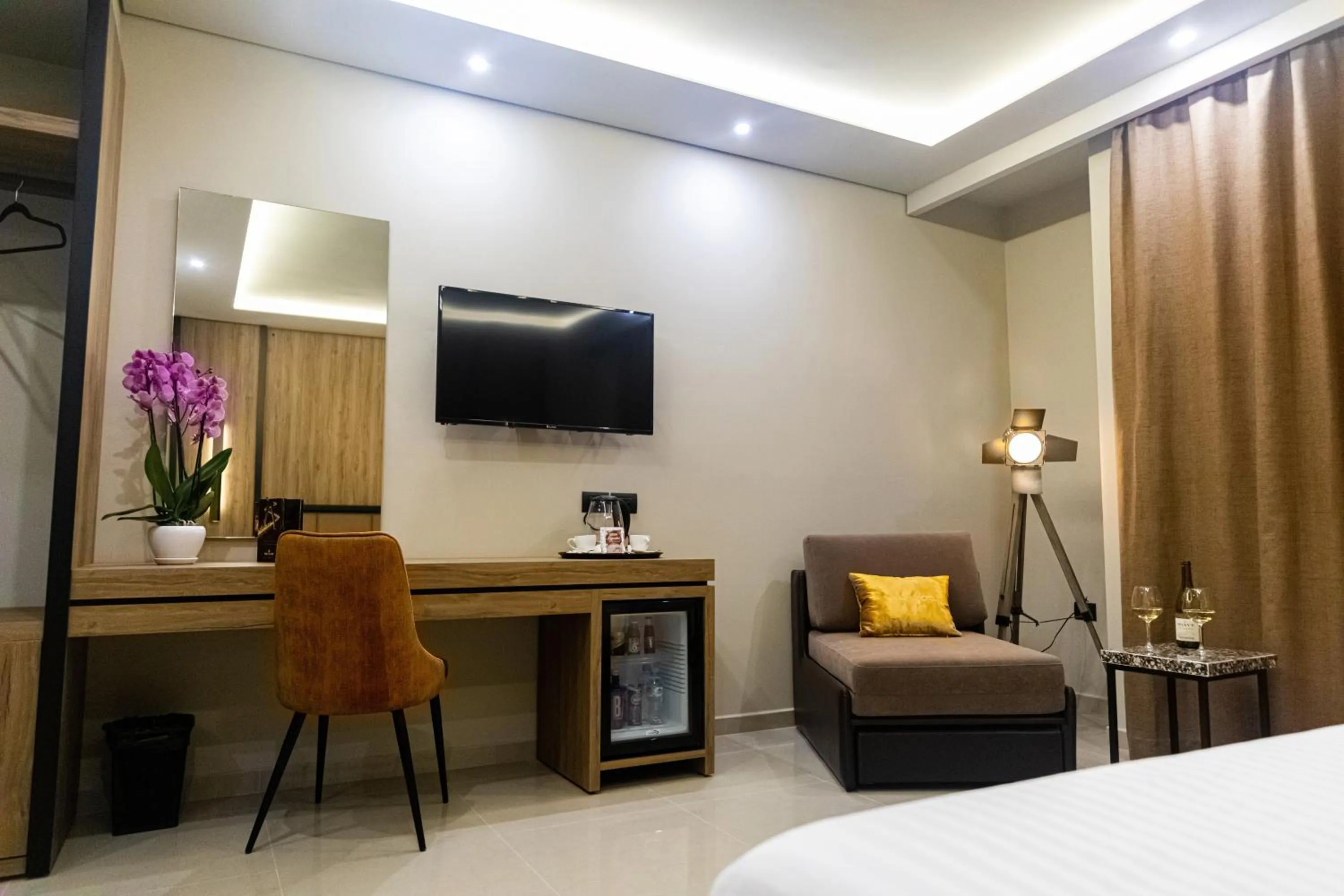 TV and multimedia, Bed in Kraal Hotel Vlore