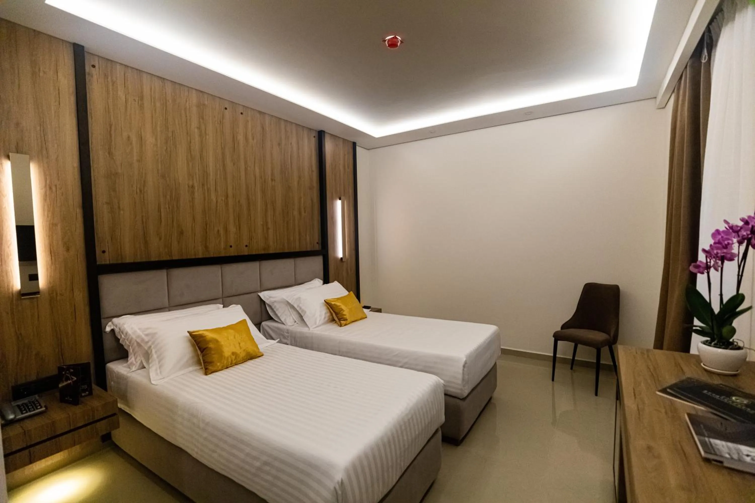 Photo of the whole room, Bed in Kraal Hotel Vlore