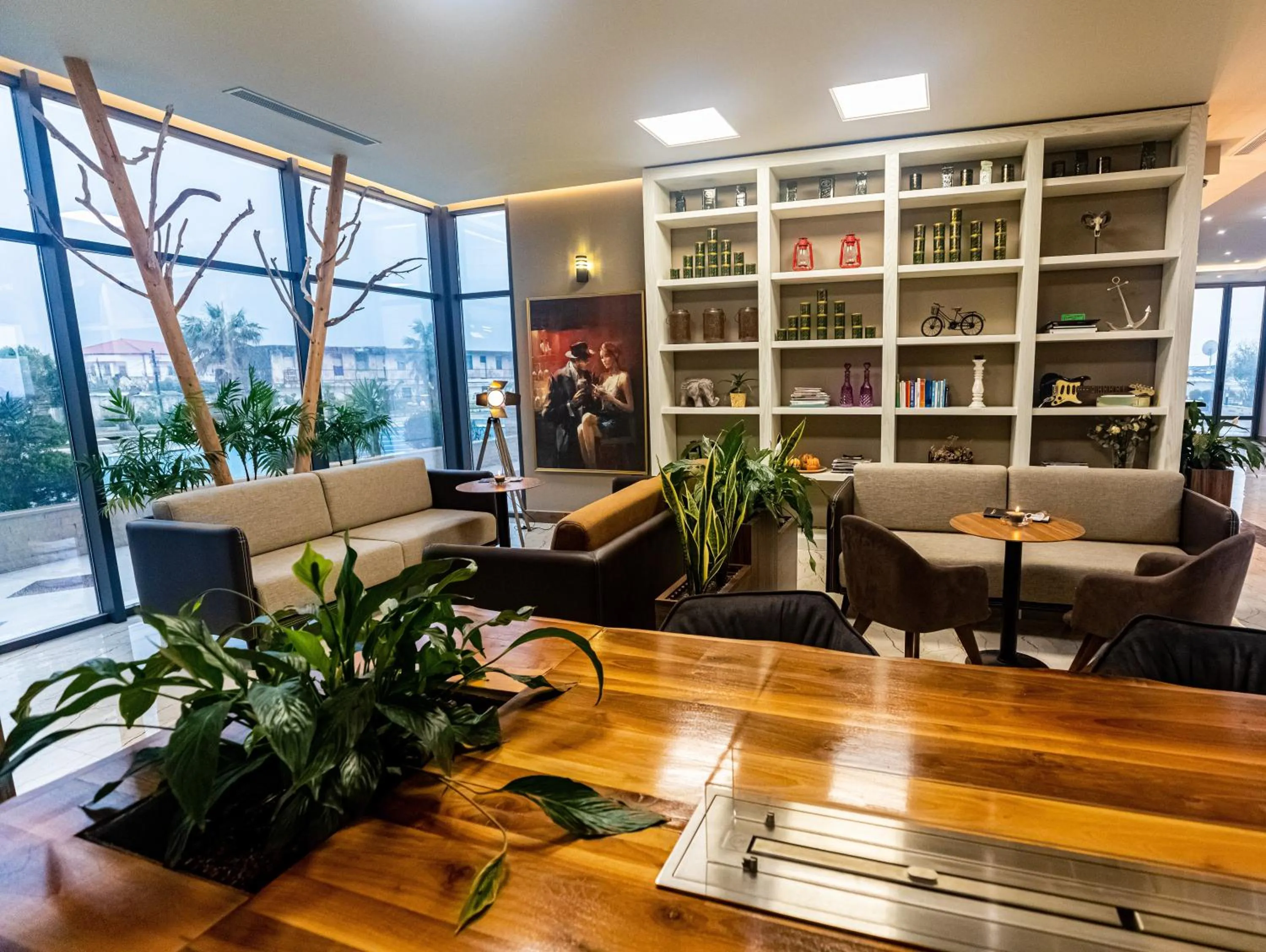 Library in Kraal Hotel Vlore