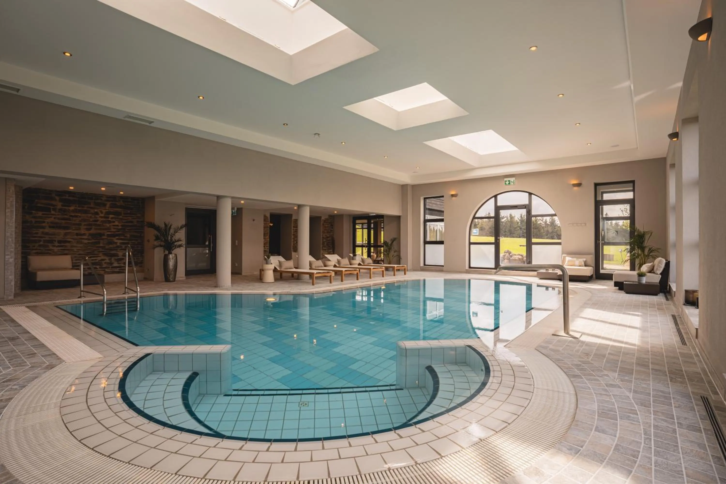 Spa and wellness centre/facilities in Naturhotel Sachsenbaude Oberwiesenthal - Indoor-Pool & Outdoor-Whirlpool