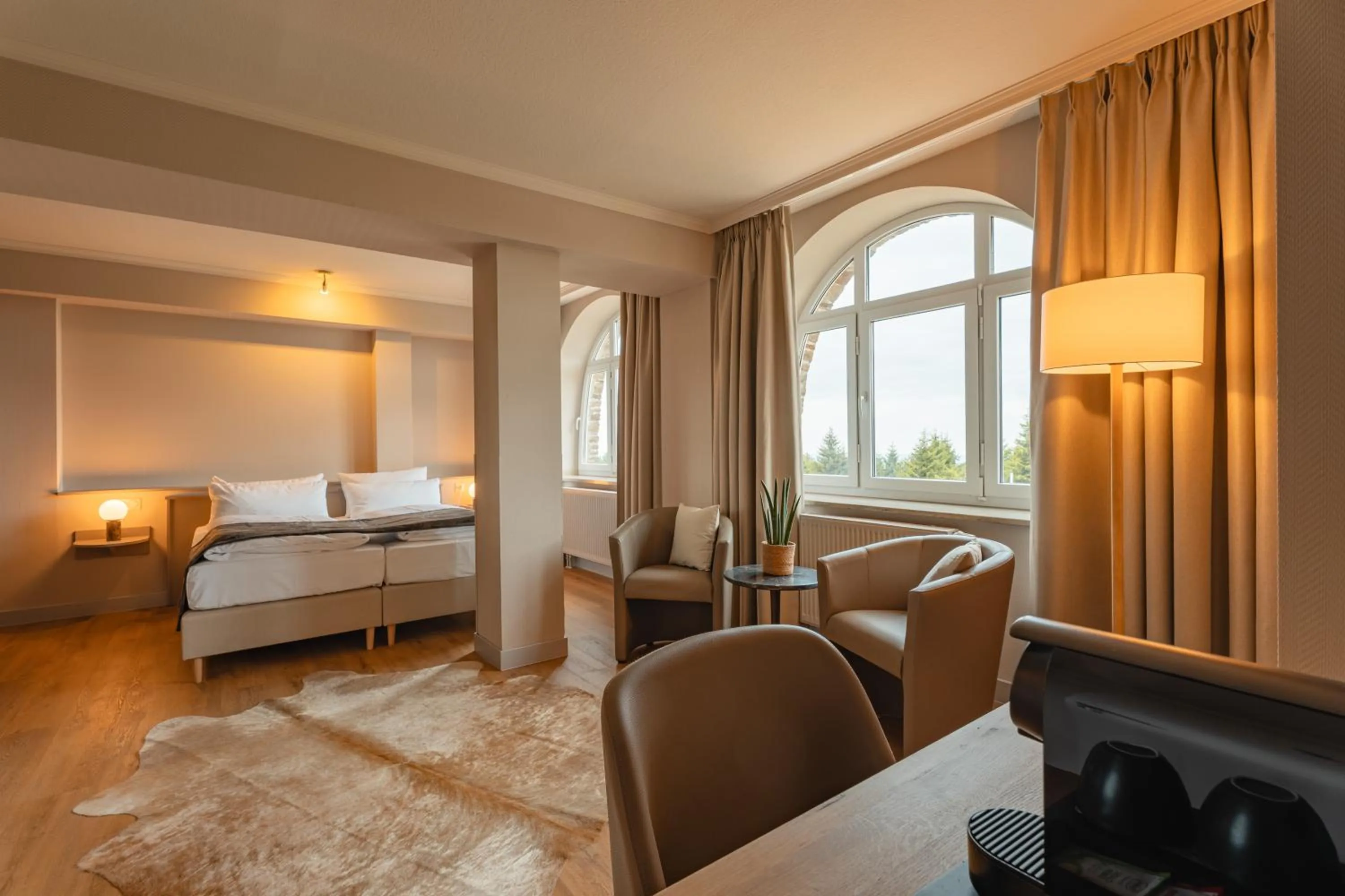 Photo of the whole room, Bed in Naturhotel Sachsenbaude Oberwiesenthal - Indoor-Pool & Outdoor-Whirlpool