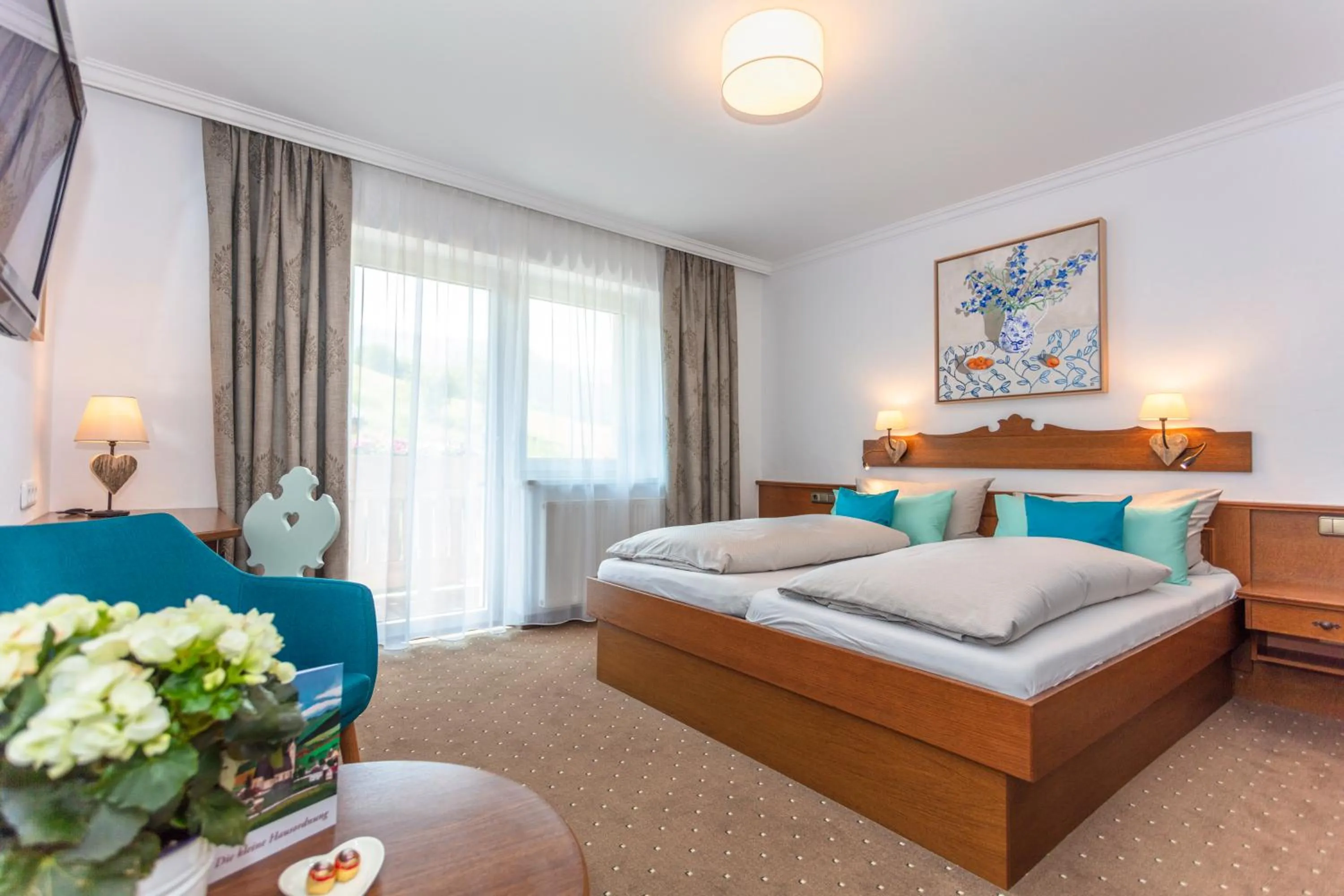 Photo of the whole room, Bed in Pension Pinzgauer Hof