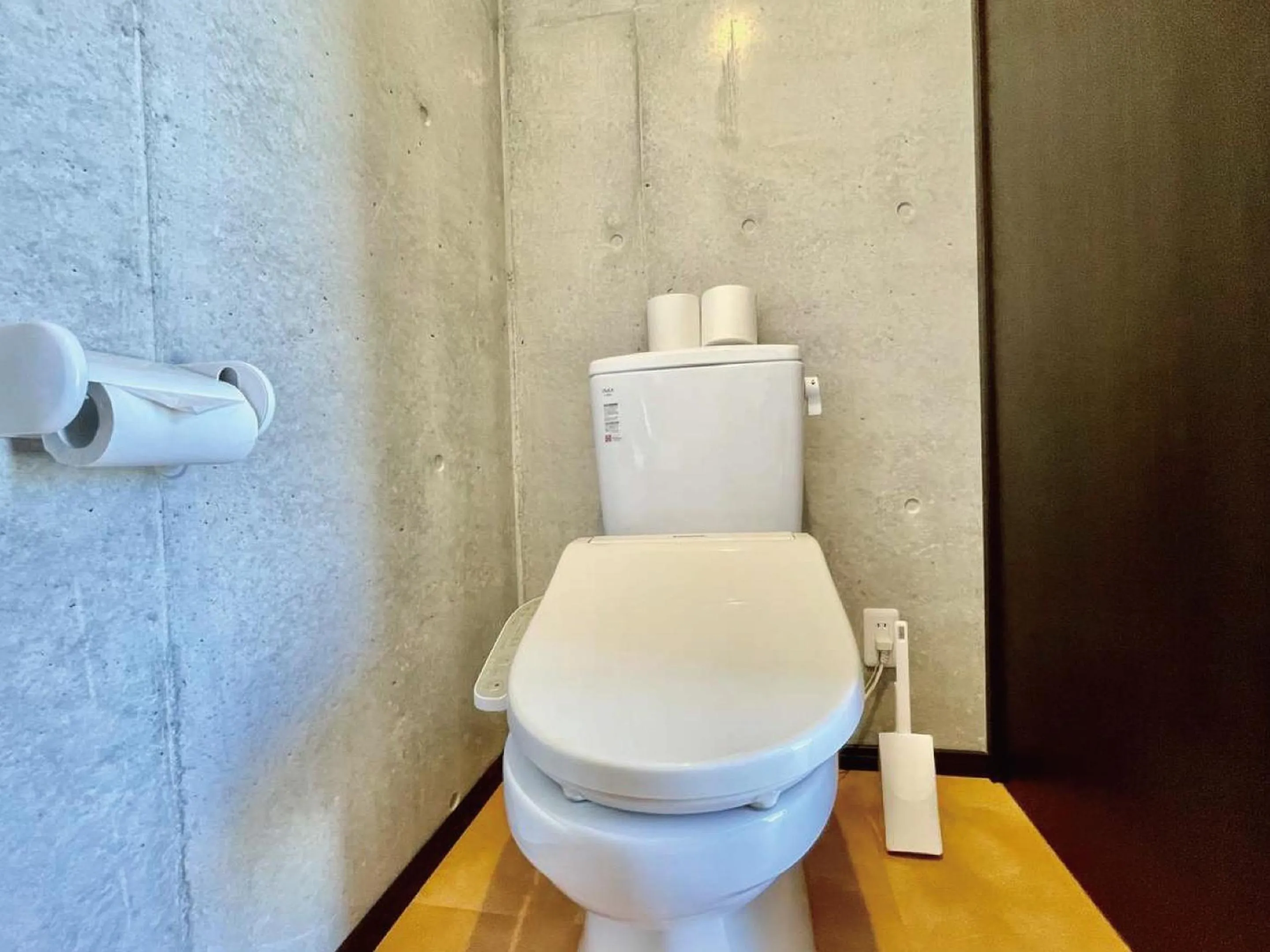 Toilet in Infinity Hotel NahaKumoji -SEVEN Hotels and Resorts-