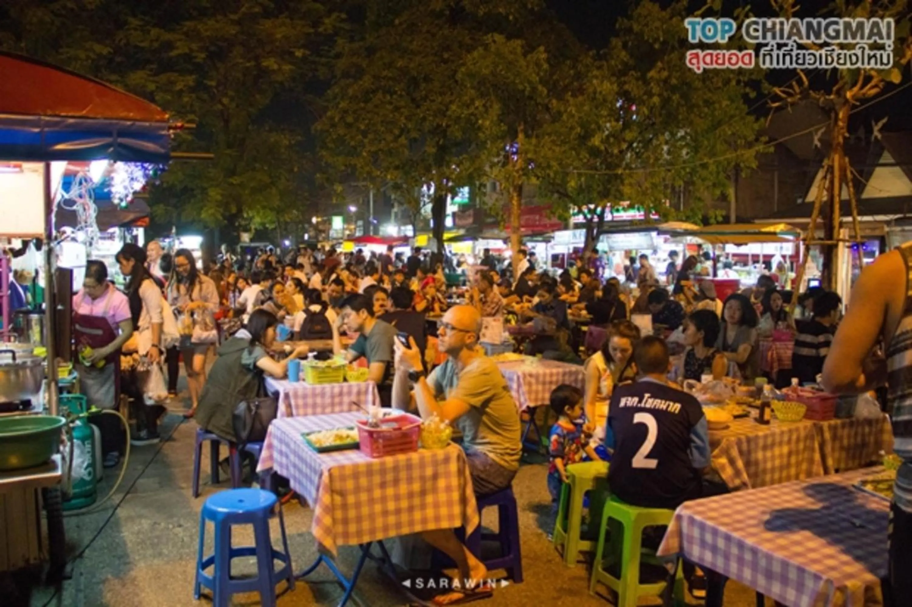 Restaurant/places to eat in Newnormal Hotel