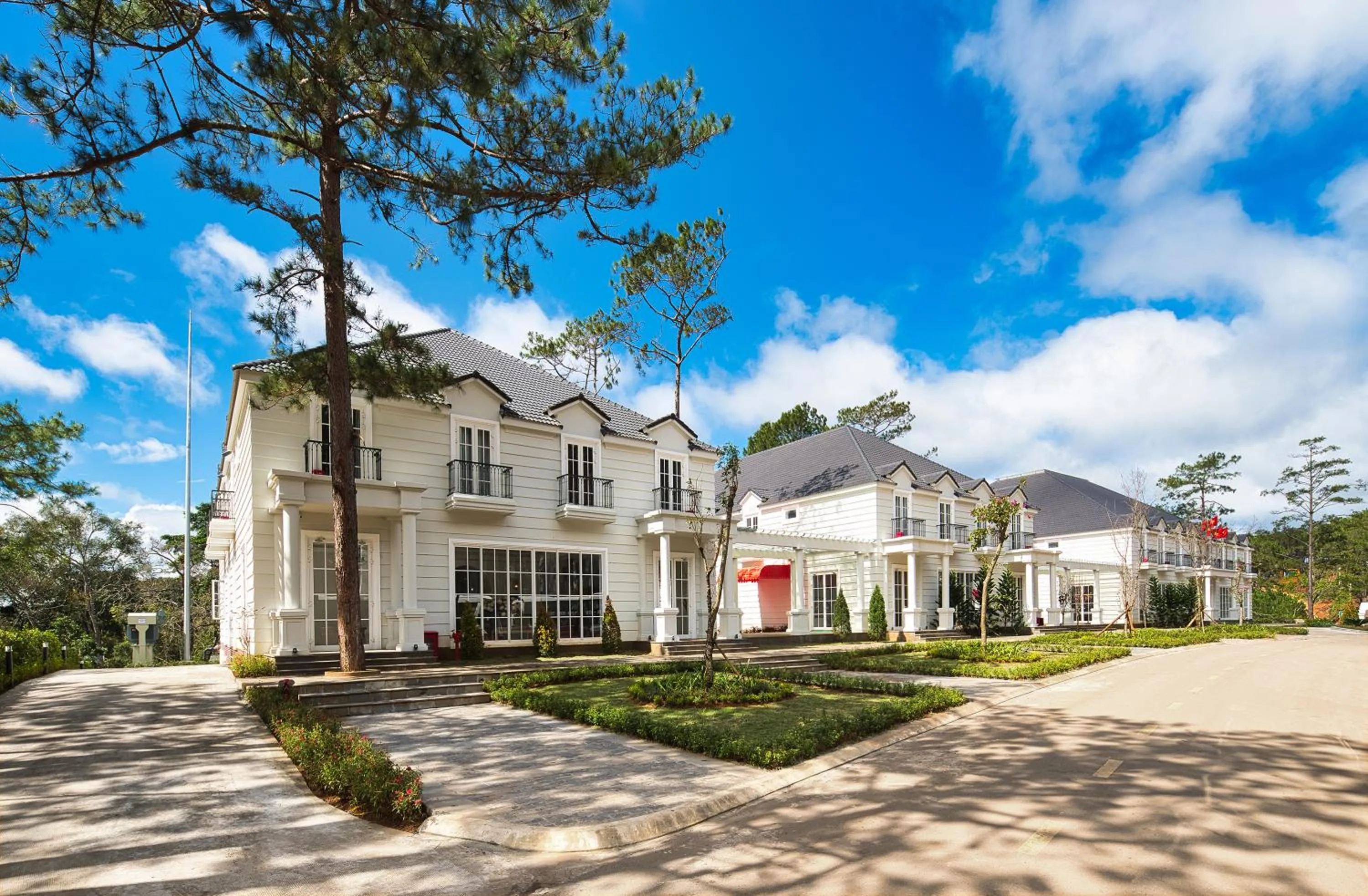 Golden Sun Hotel - Mangden