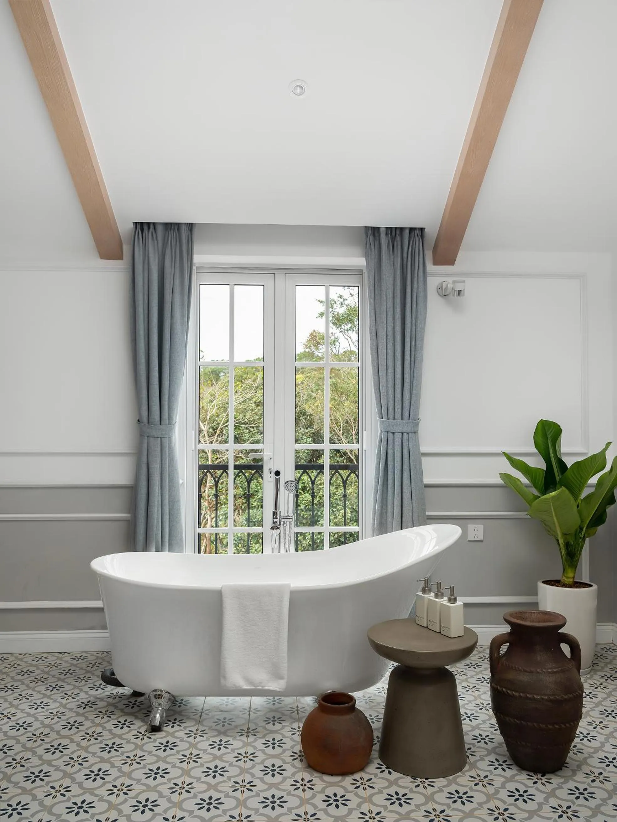 Golden Sun Hotel - Mangden