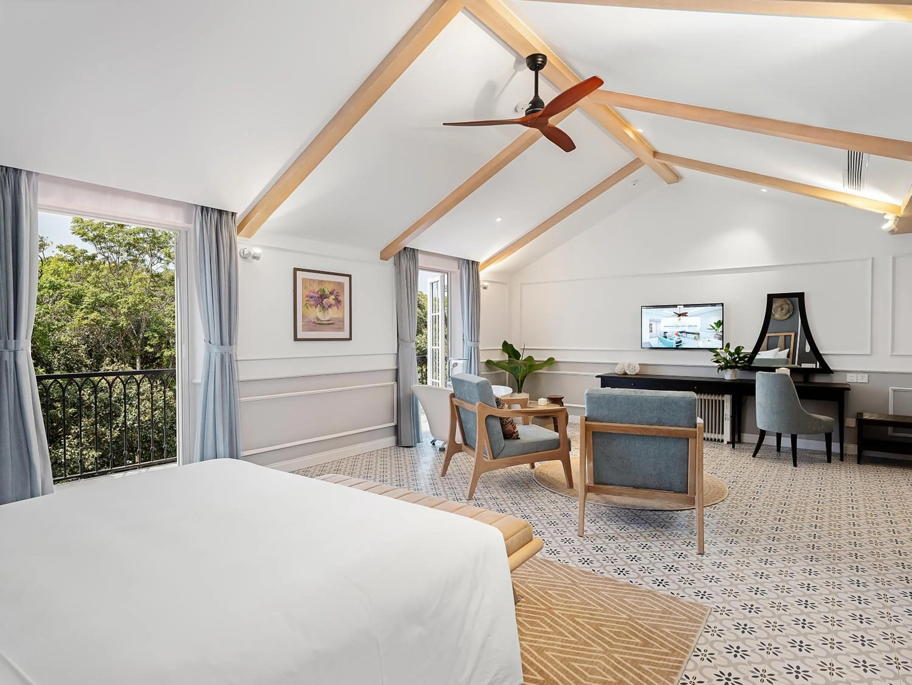 Bed in Golden Sun Hotel - Mangden