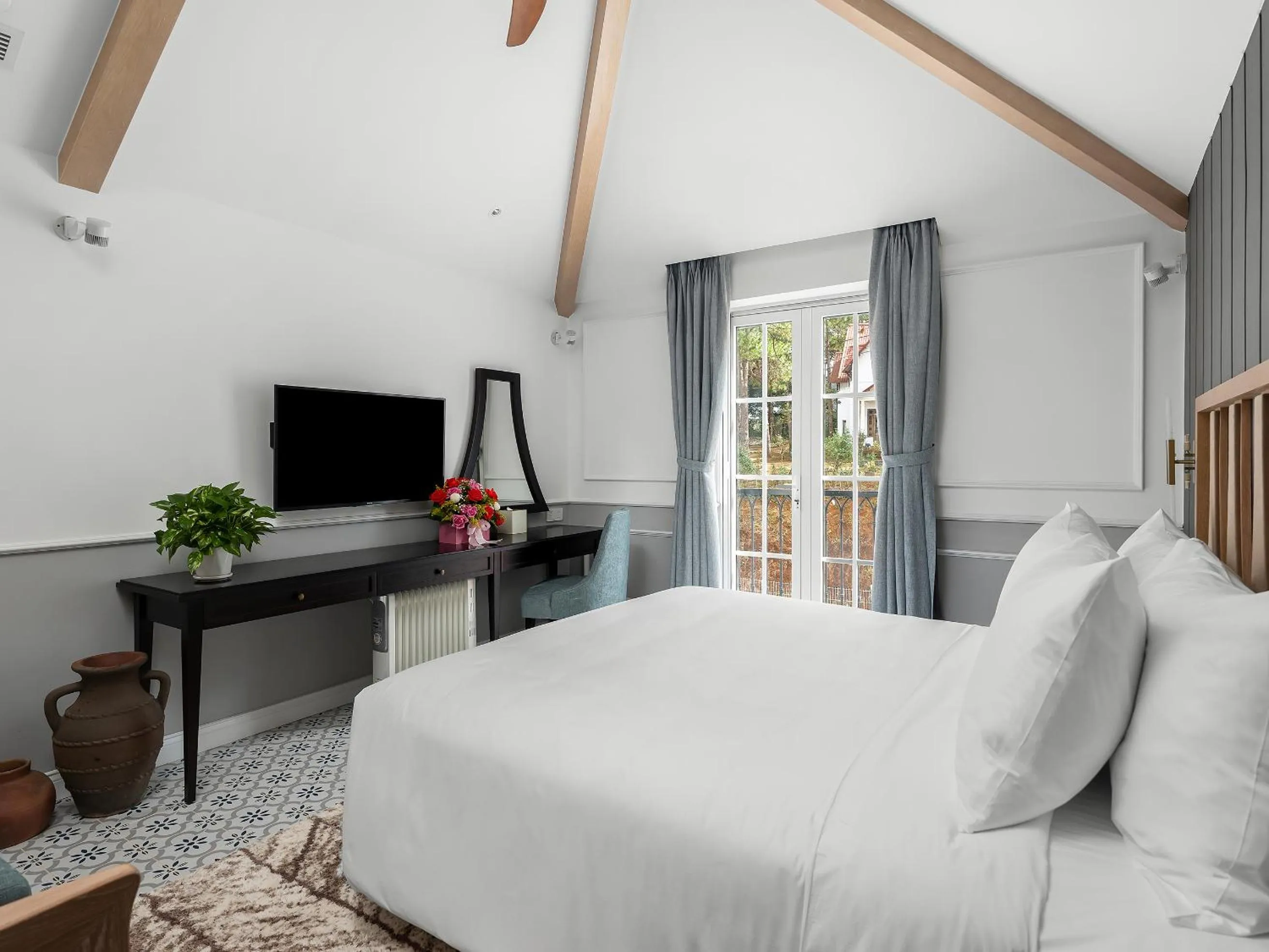 Bed in Golden Sun Hotel - Mangden