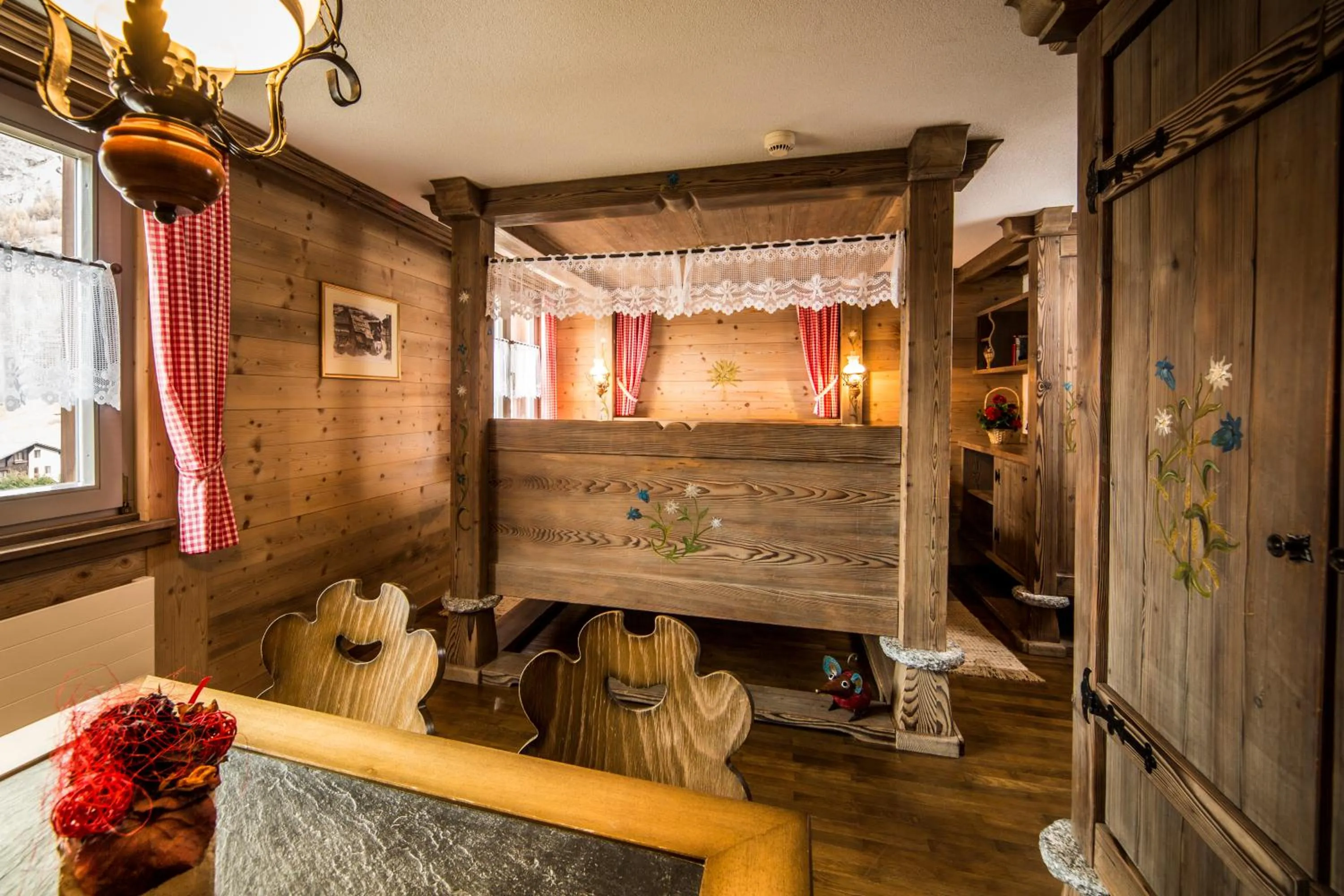 Bed in Hotel Olympia