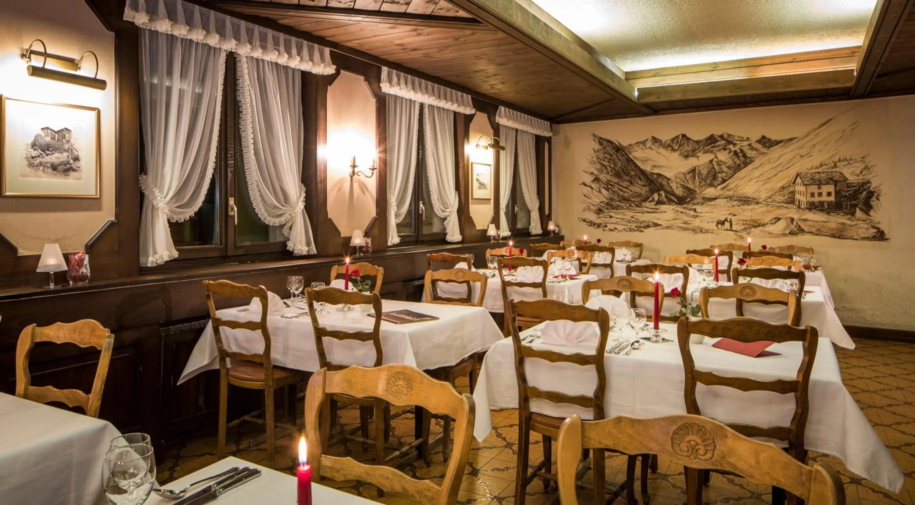 Dining area in Hotel Olympia