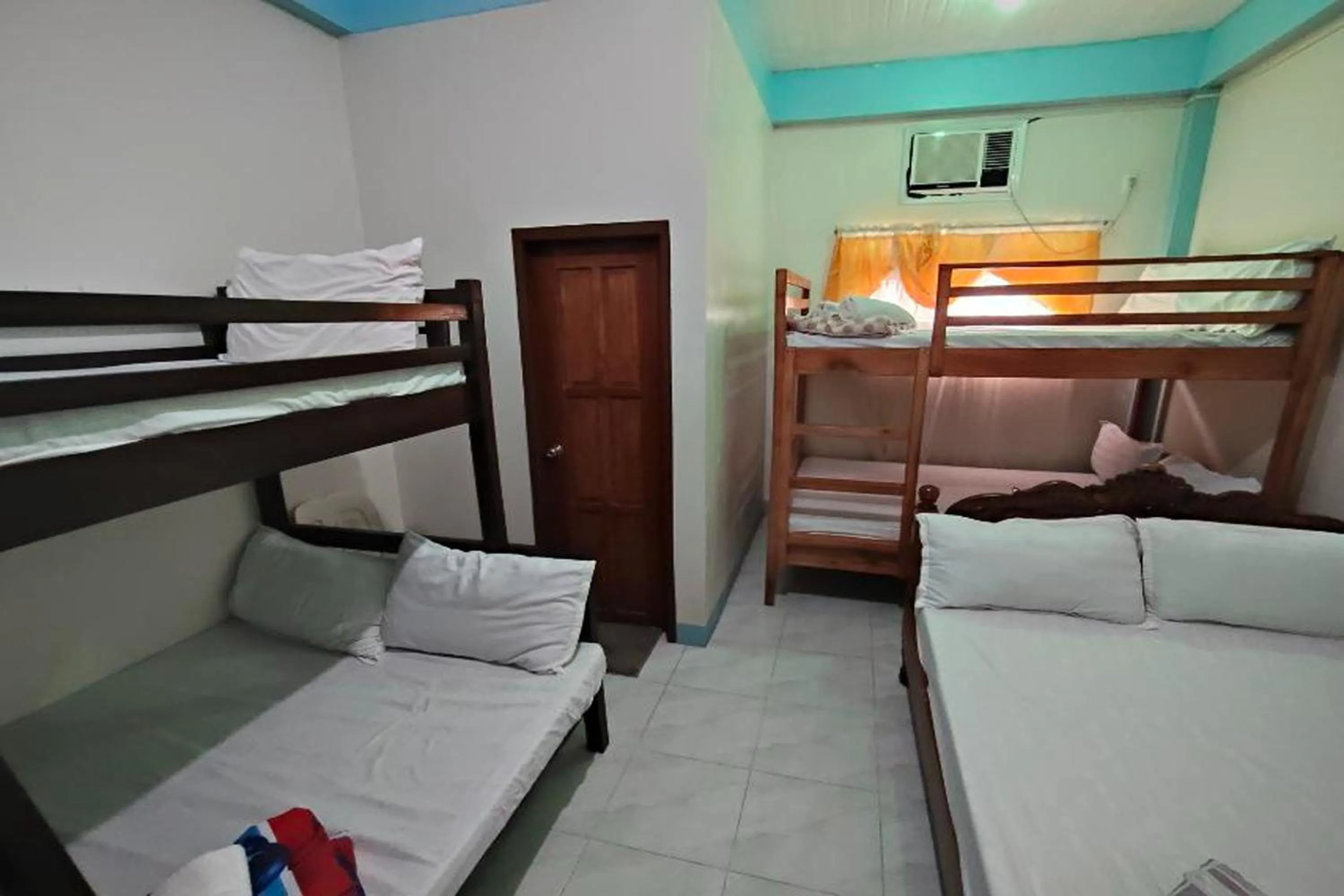 Bed in RBR Hotel and Restaurant near Hundred Islands