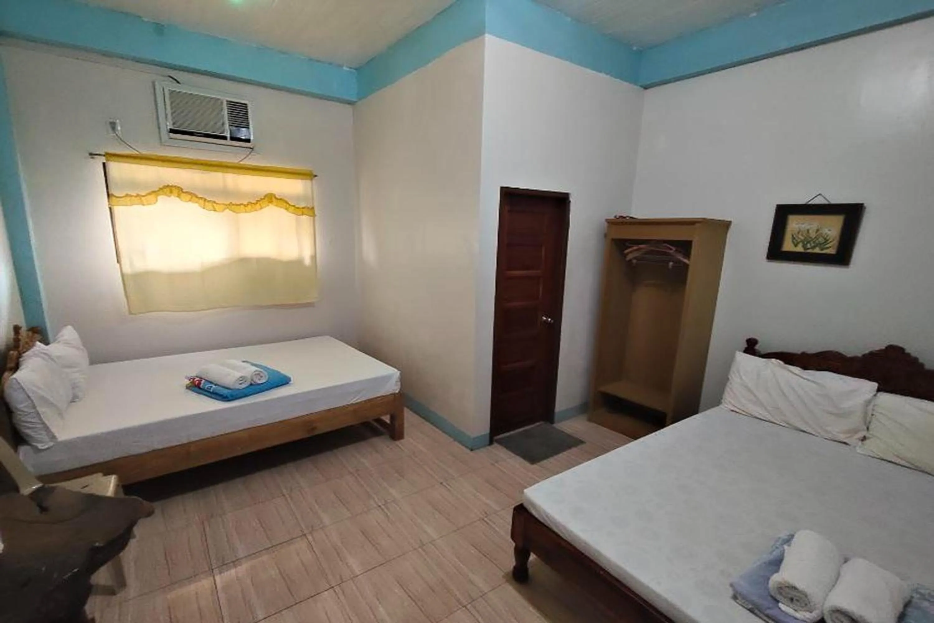 Bed in RBR Hotel and Restaurant near Hundred Islands