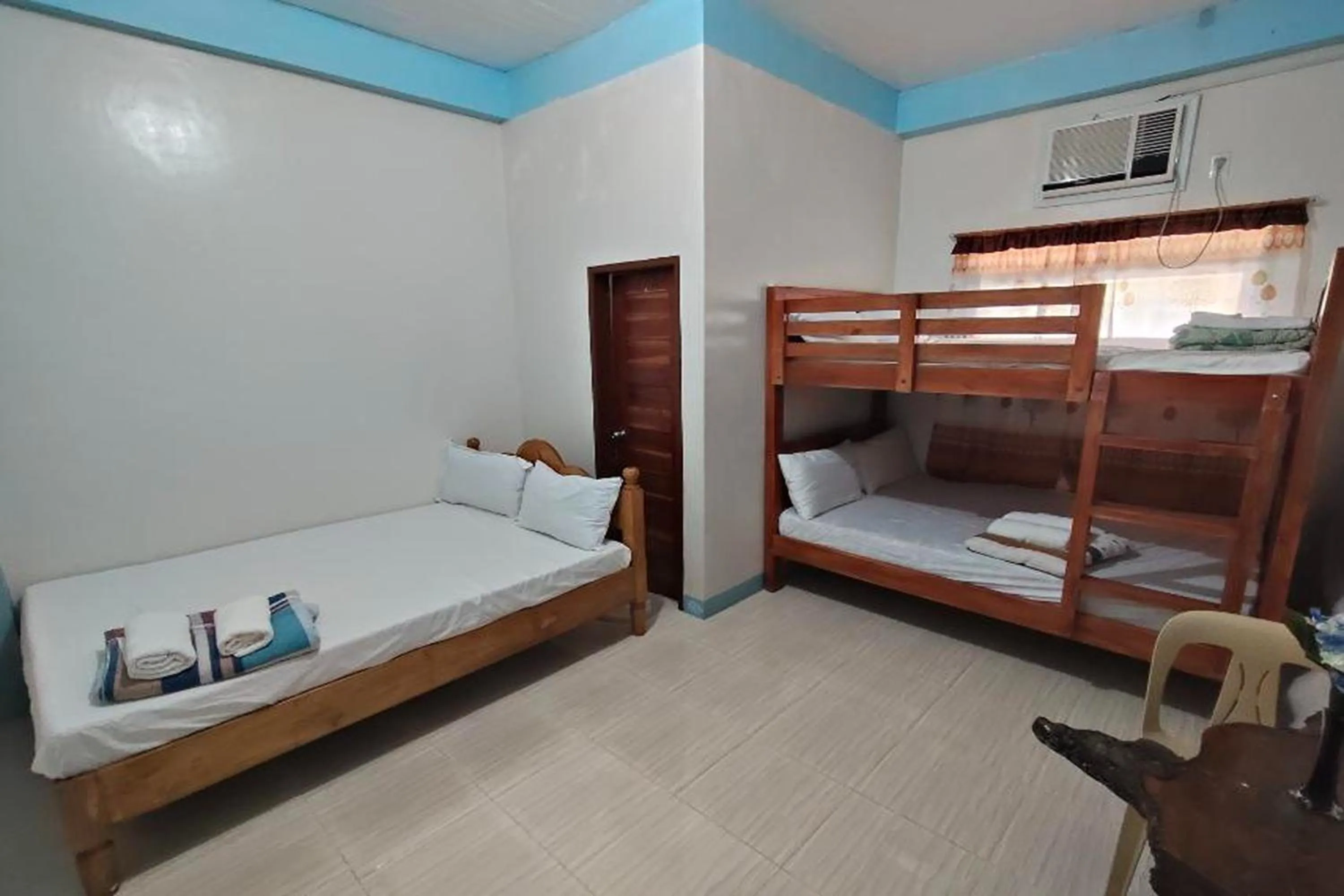 Bed in RBR Hotel and Restaurant near Hundred Islands