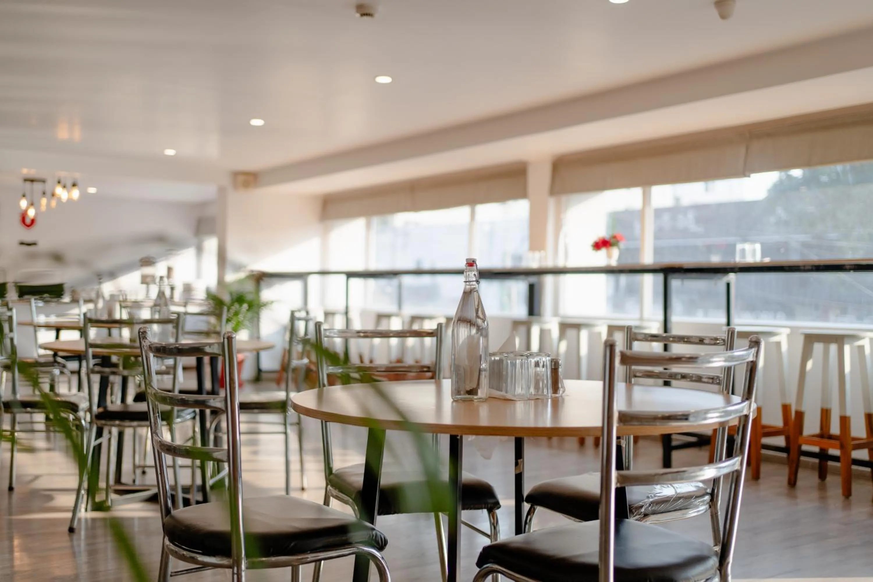 Hotel Asrani International