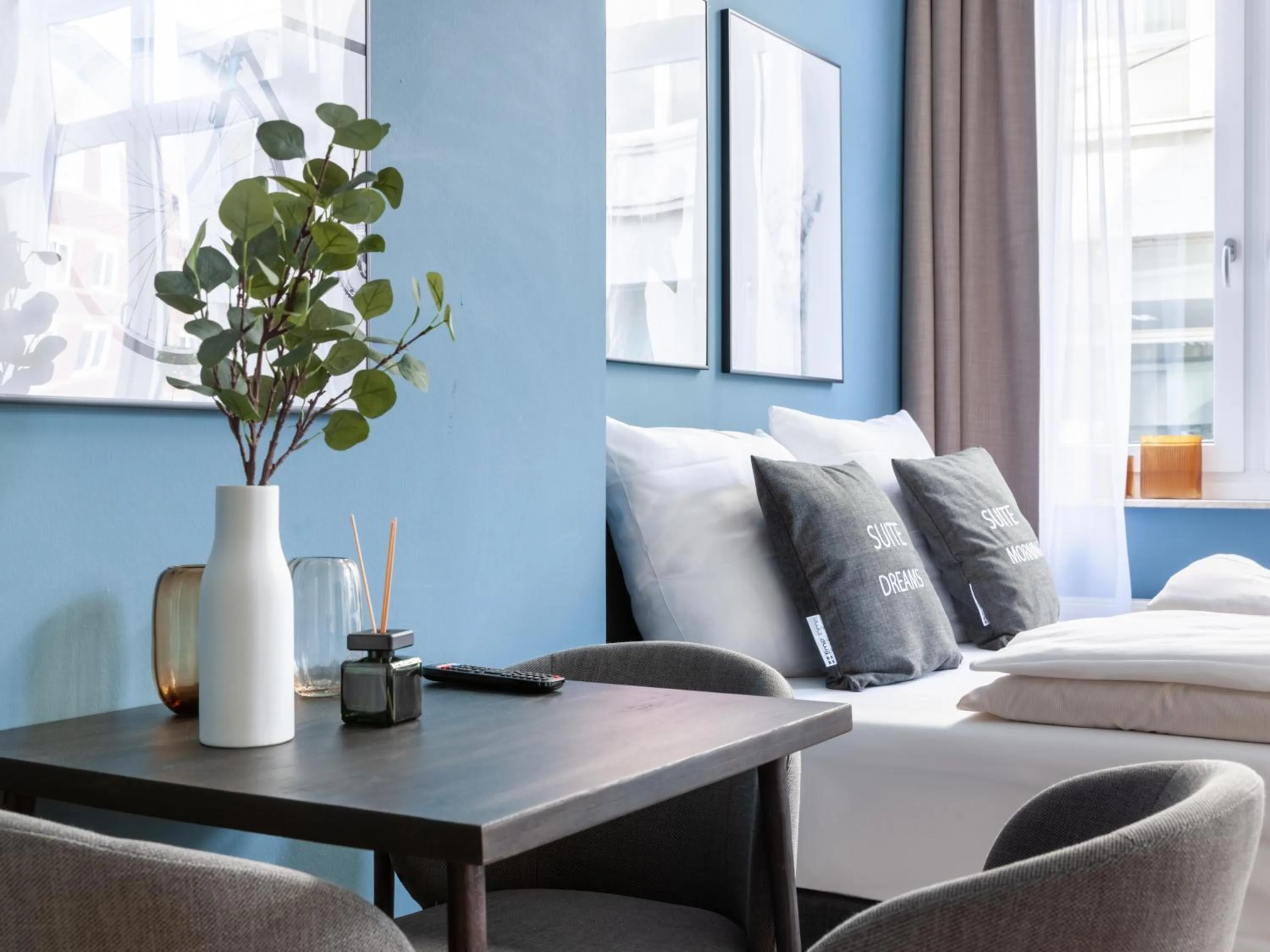 Bed in Limehome Bremen Hutfilterstraße