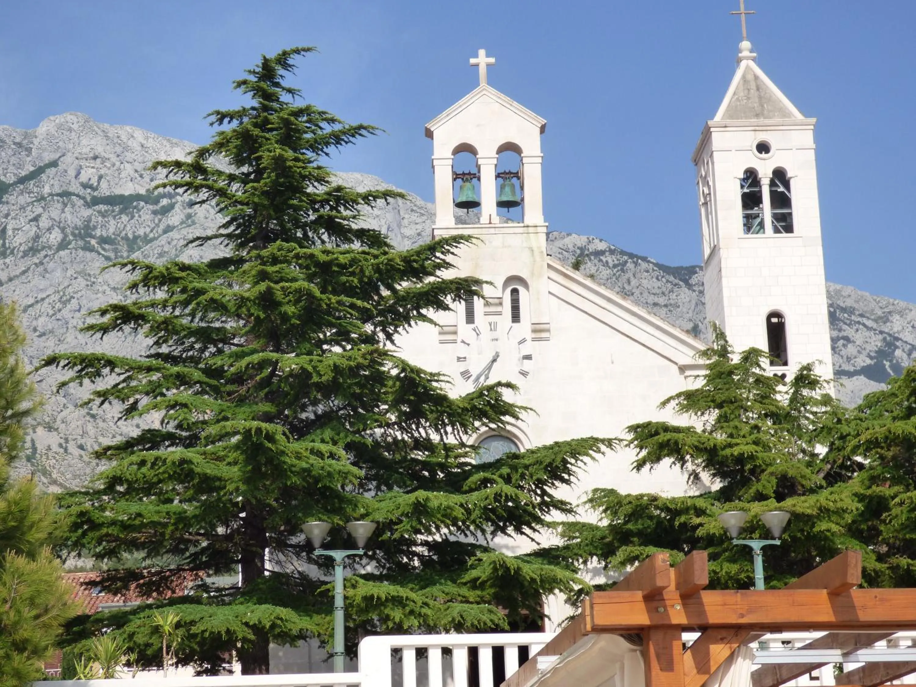 Nearby landmark in Studios Ruža