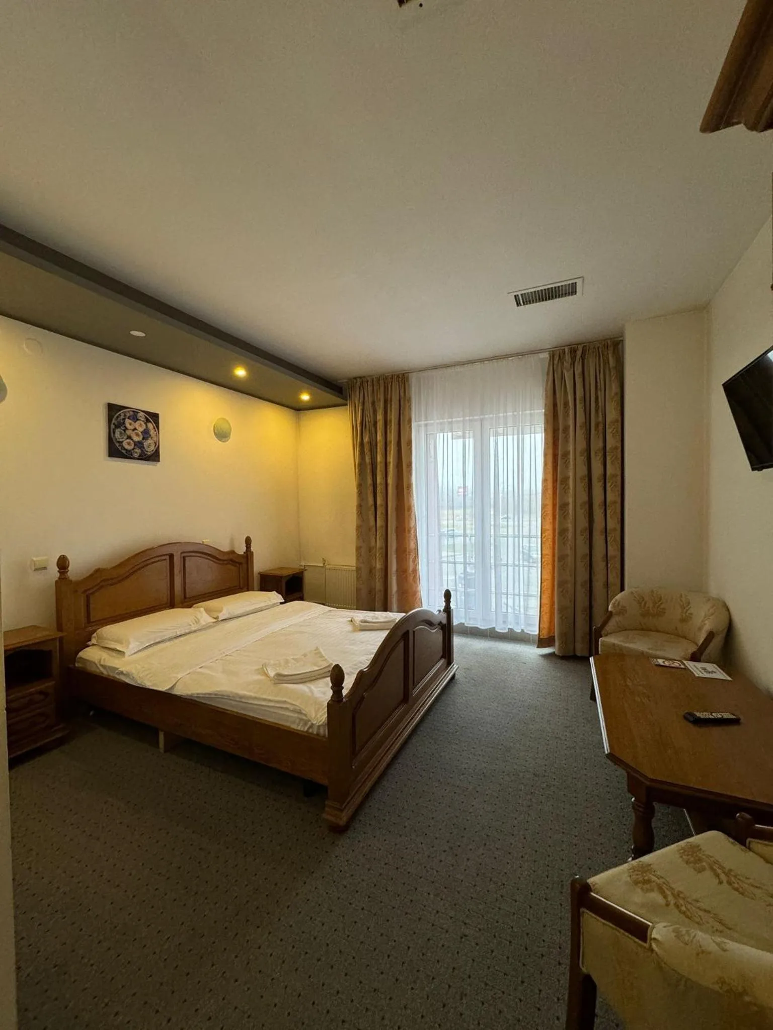 Bed in Hotel Veștem