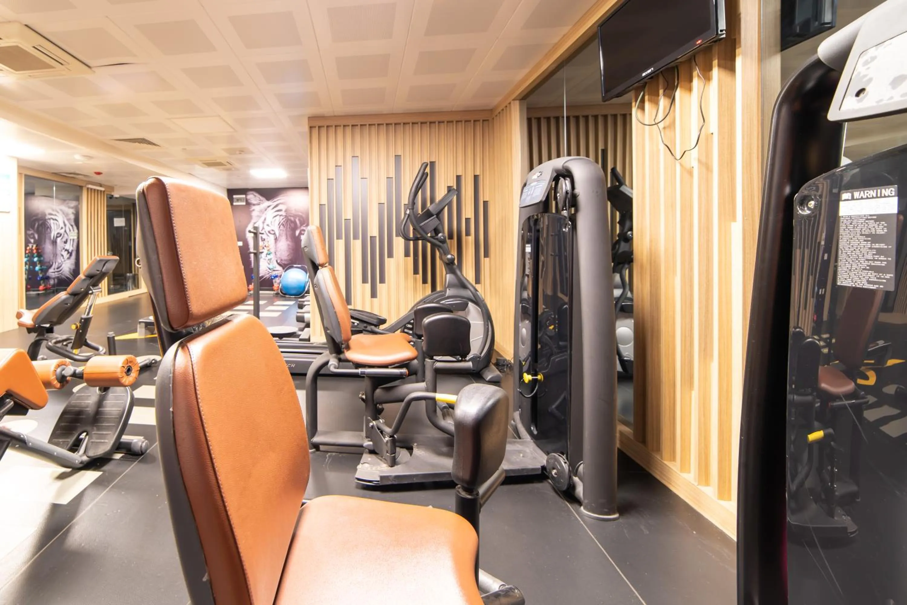 Fitness centre/facilities in Mardy Suit Hotel