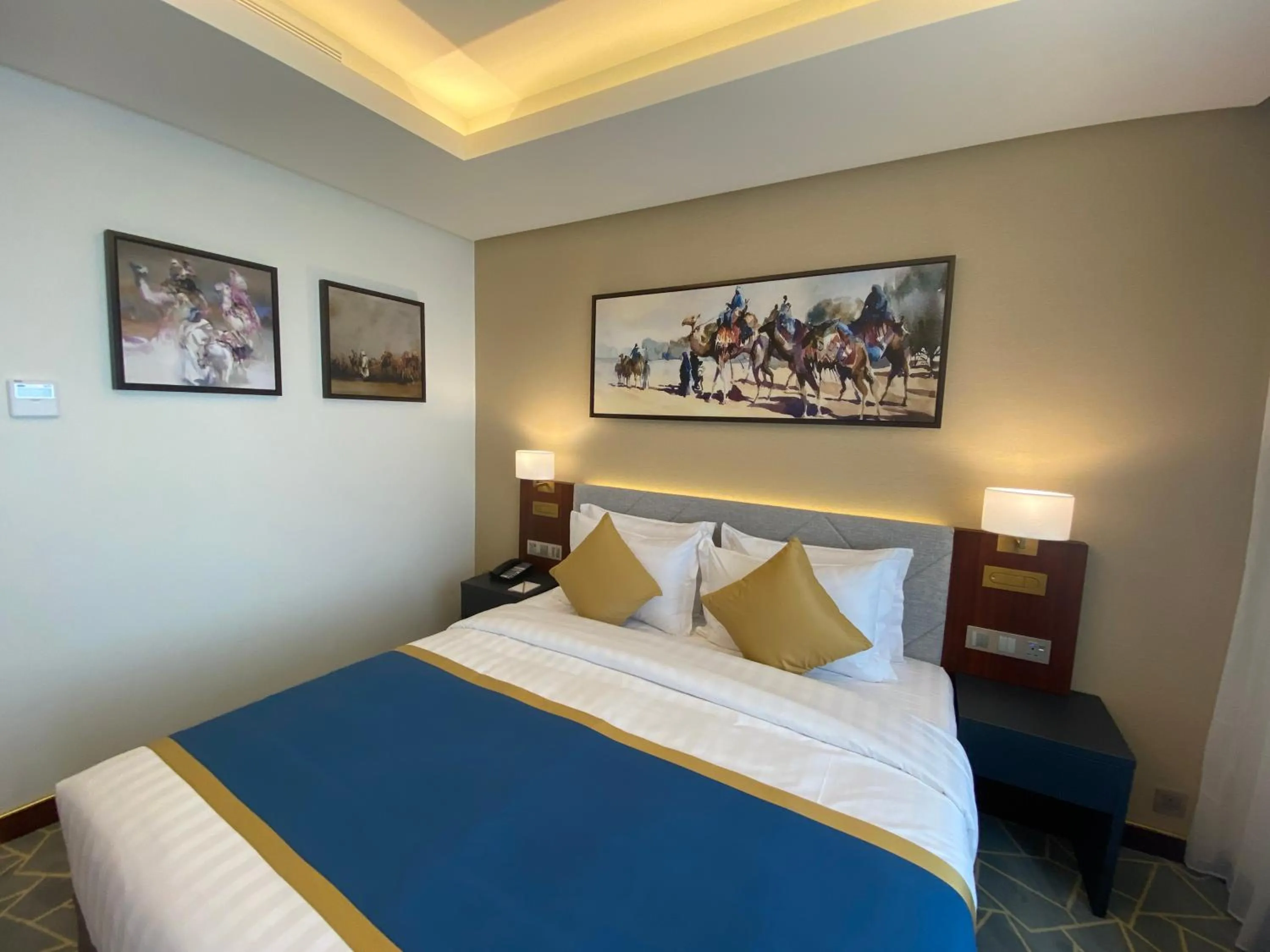 Bed in Velar Inn Hotel