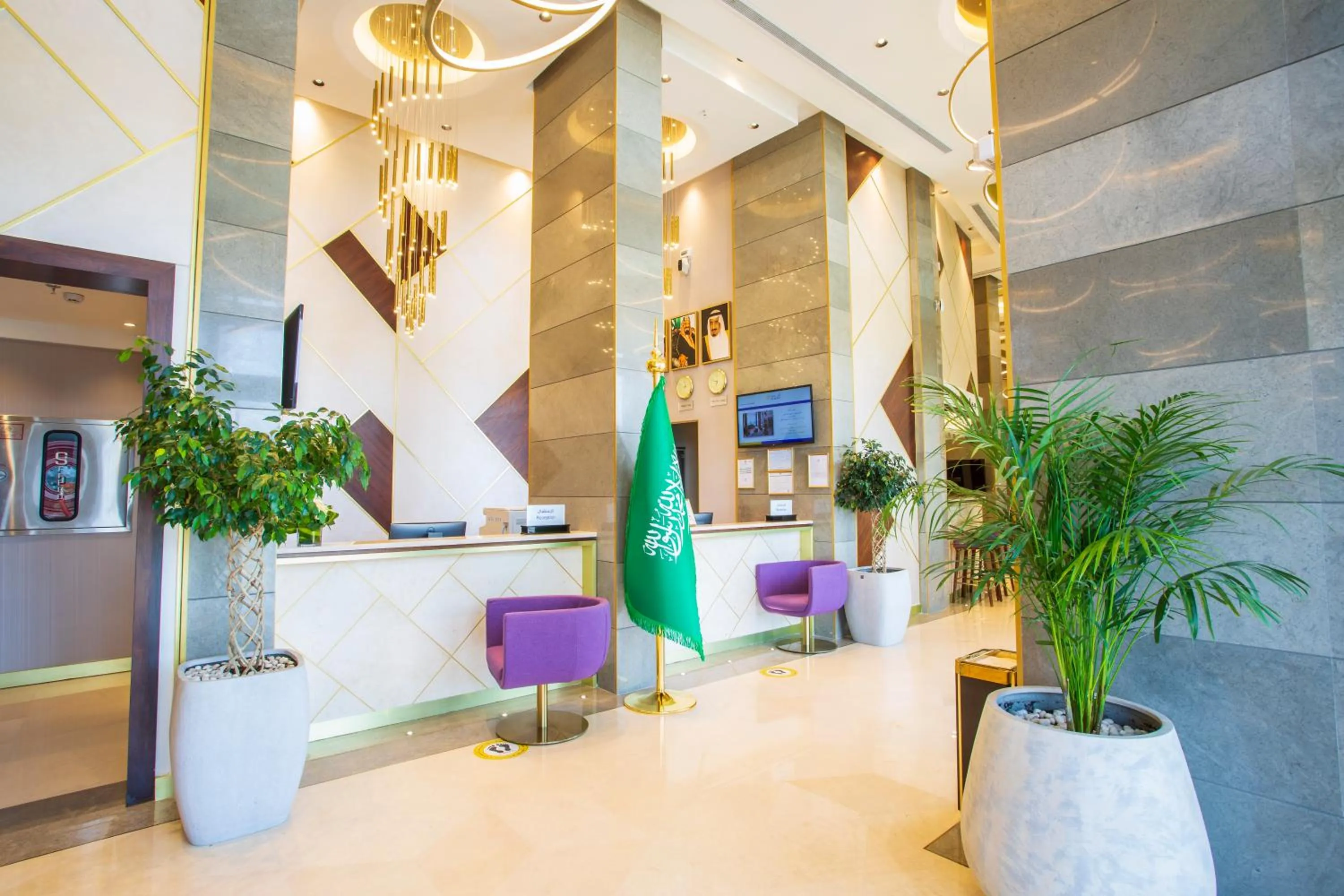 Lobby or reception in Velar Inn Hotel