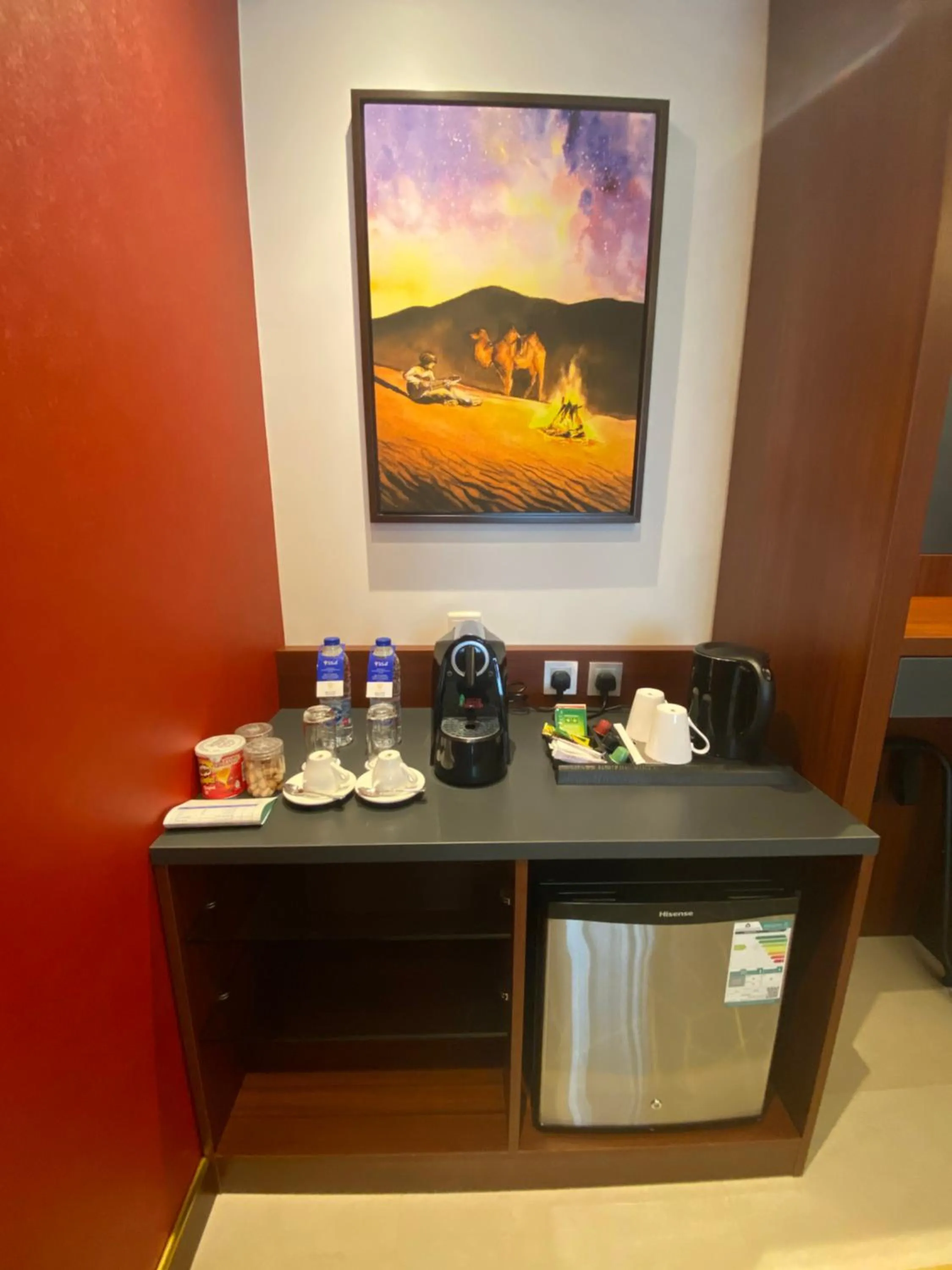 Coffee/tea facilities in Velar Inn Hotel