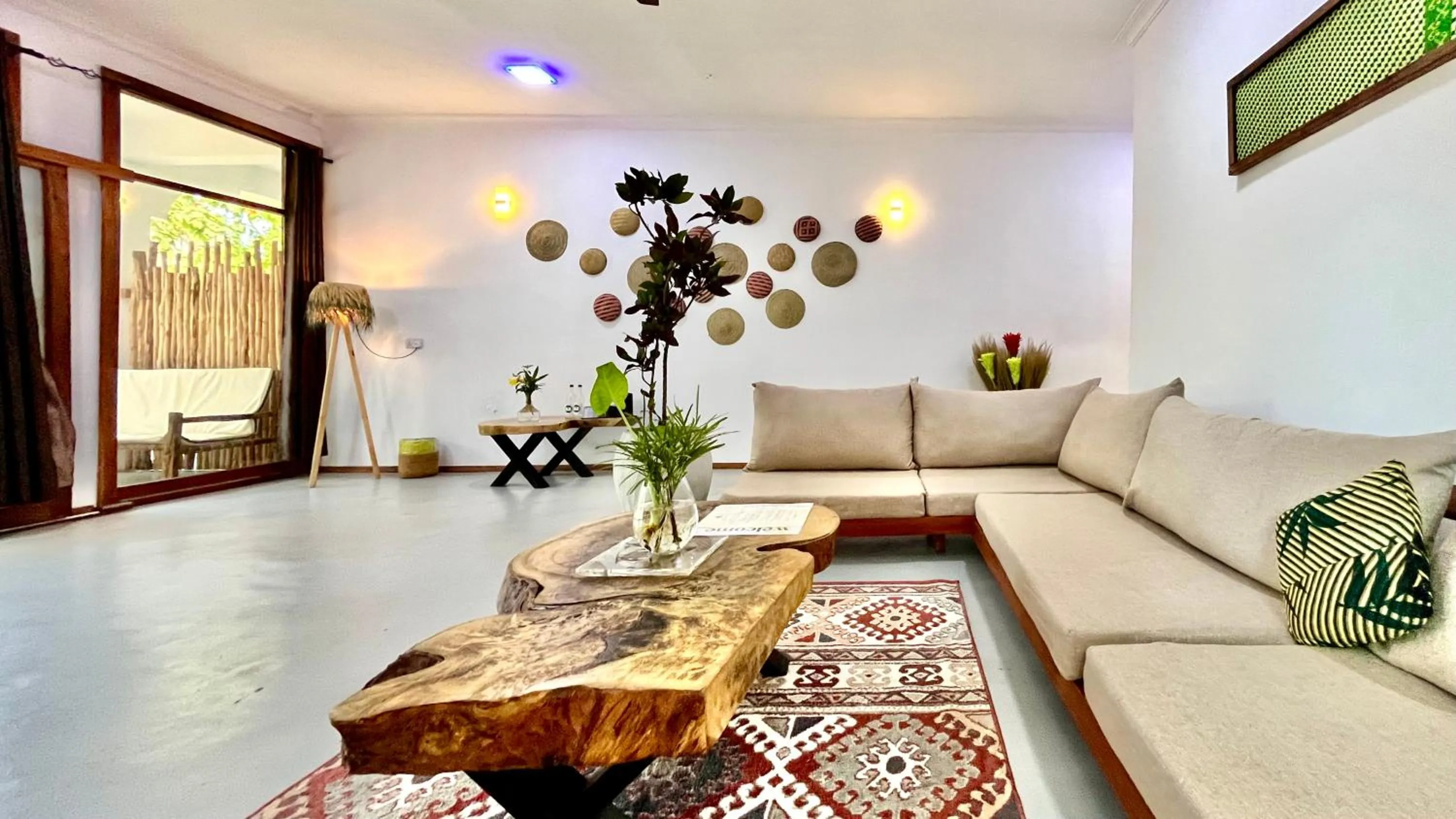 Living room in TIKI Beach Club & Resort