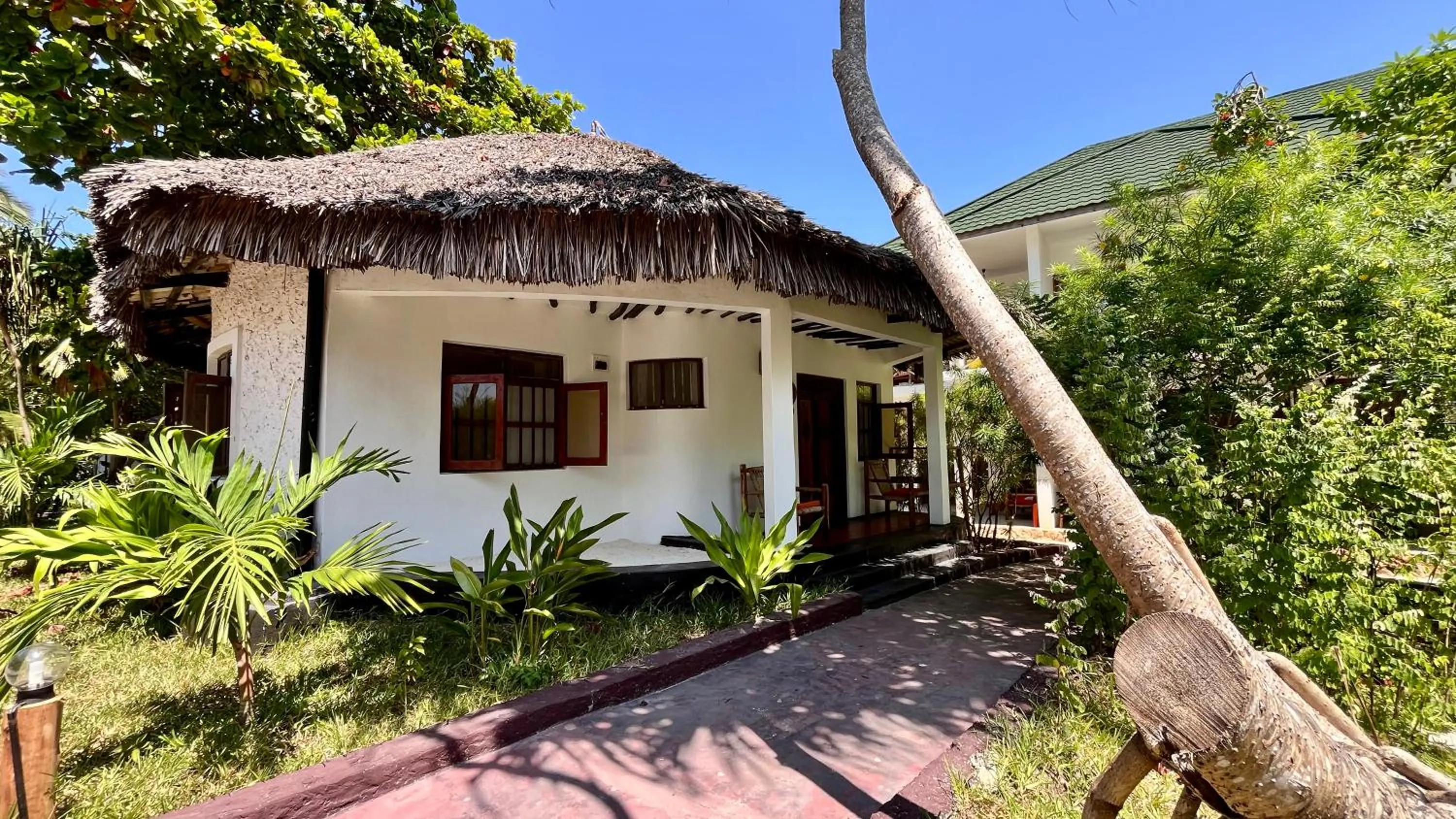 Property building in TIKI Beach Club & Resort