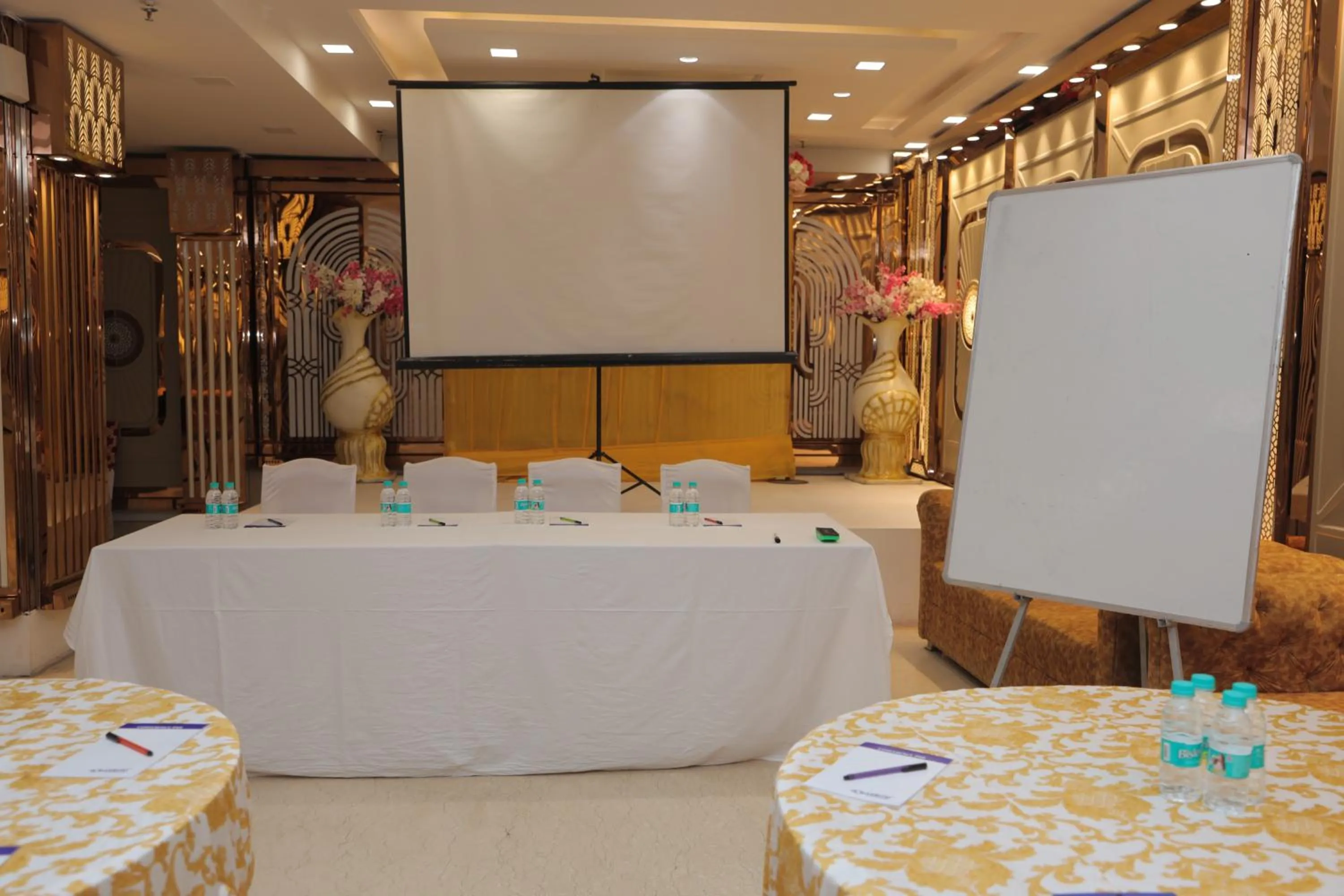 Meeting/conference room in GOLDEN TREE