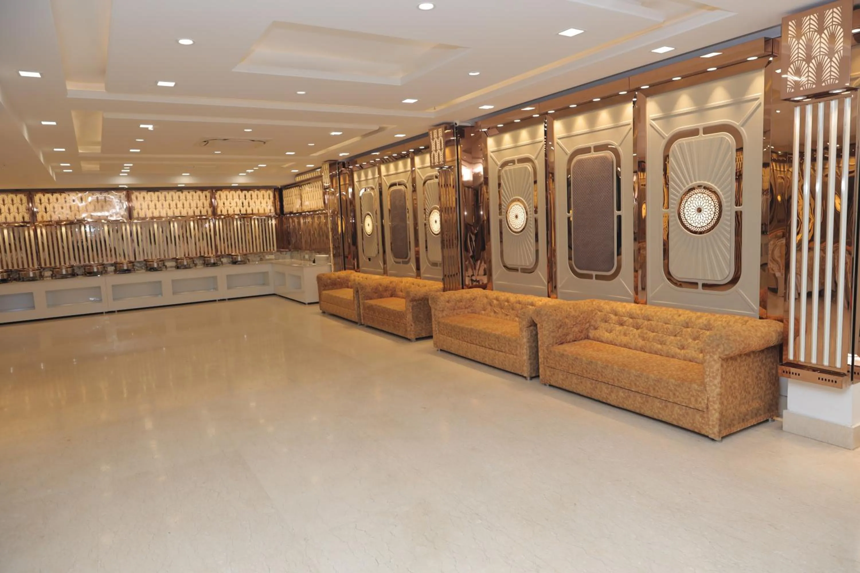 Banquet/Function facilities in GOLDEN TREE