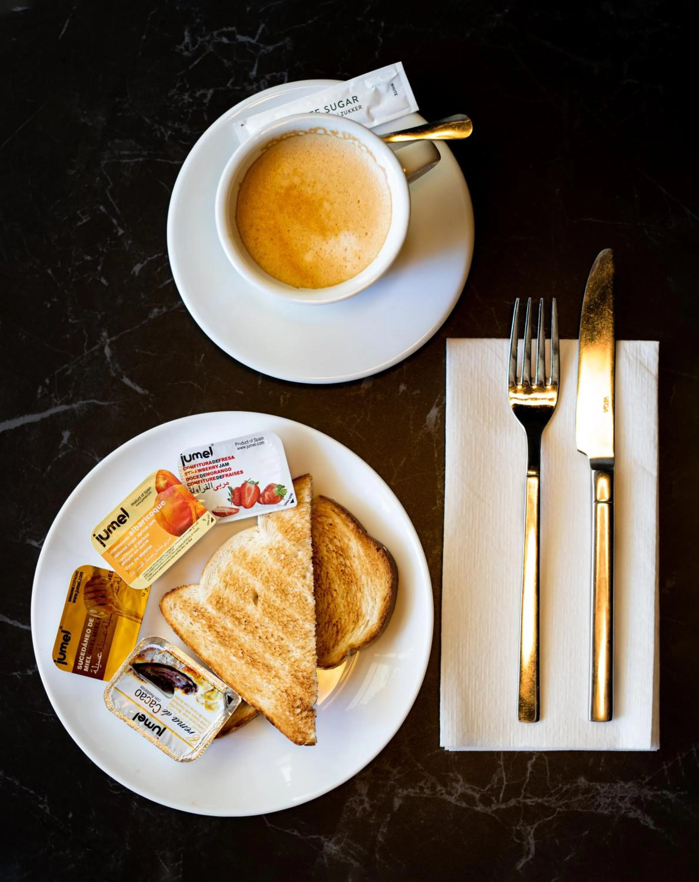 Continental breakfast in Ta' Tereza In Manwel Dimech