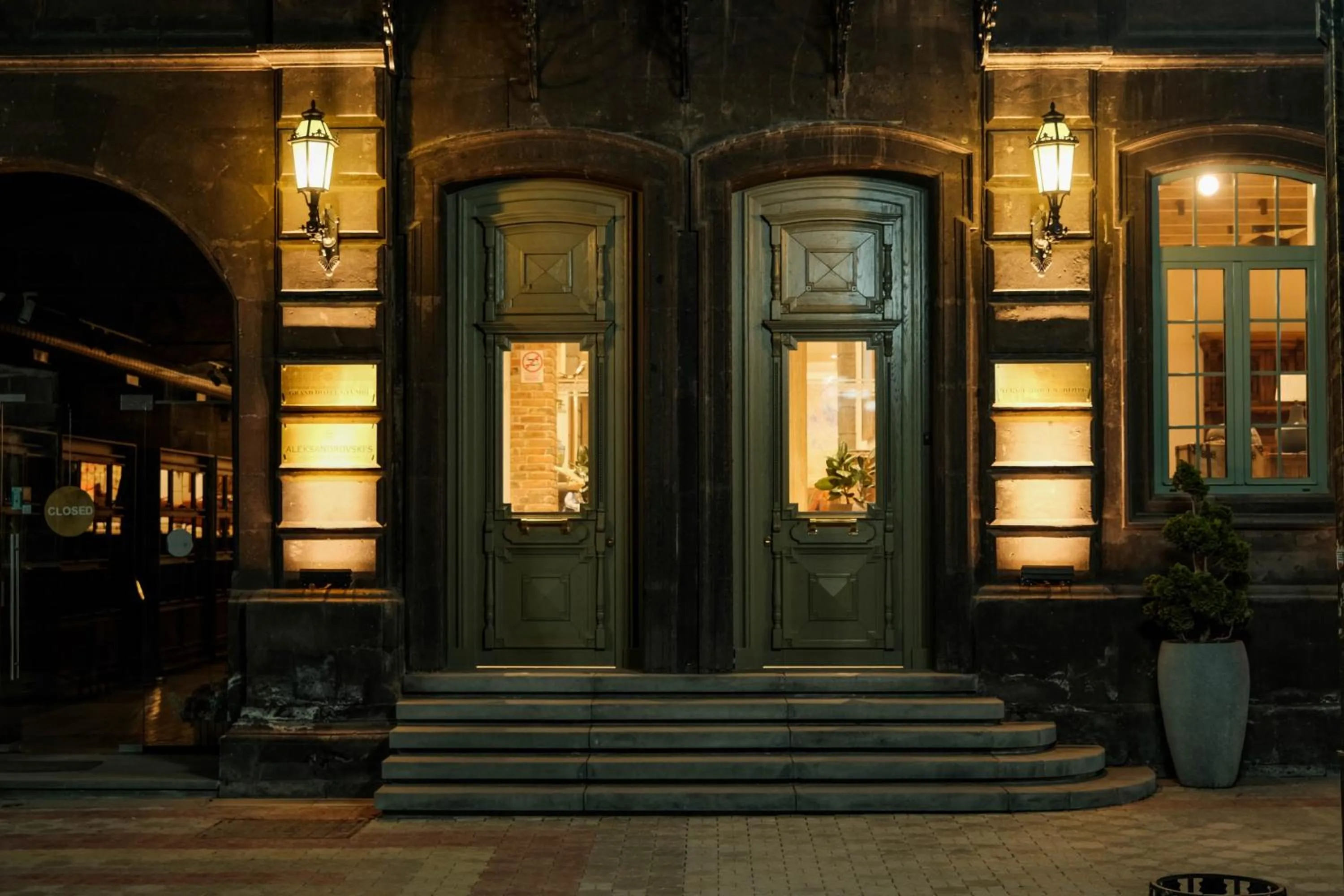 Facade/entrance in GRAND HOTEL GYUMRI by APRICOT Hotels