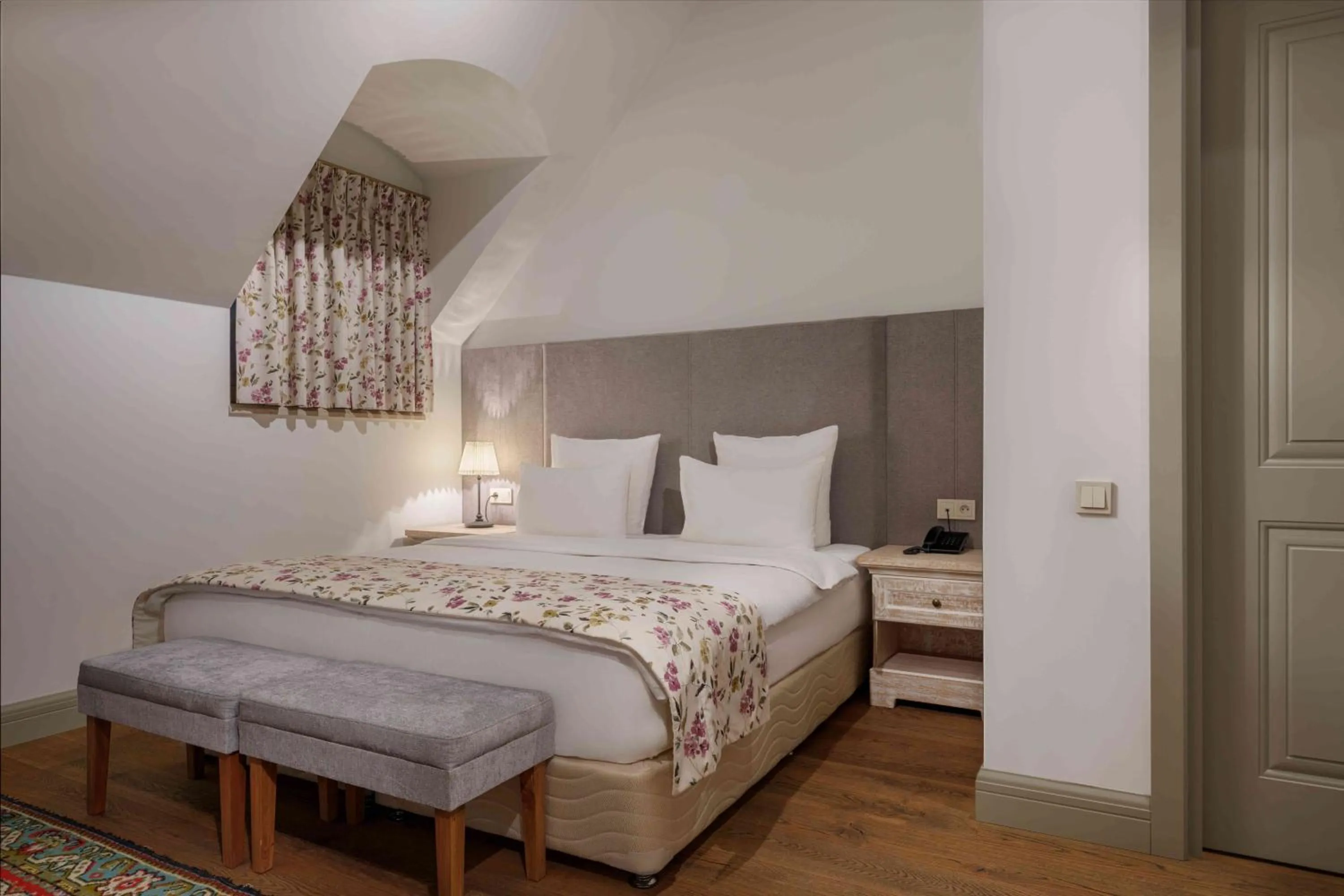 Bedroom, Bed in GRAND HOTEL GYUMRI by APRICOT Hotels