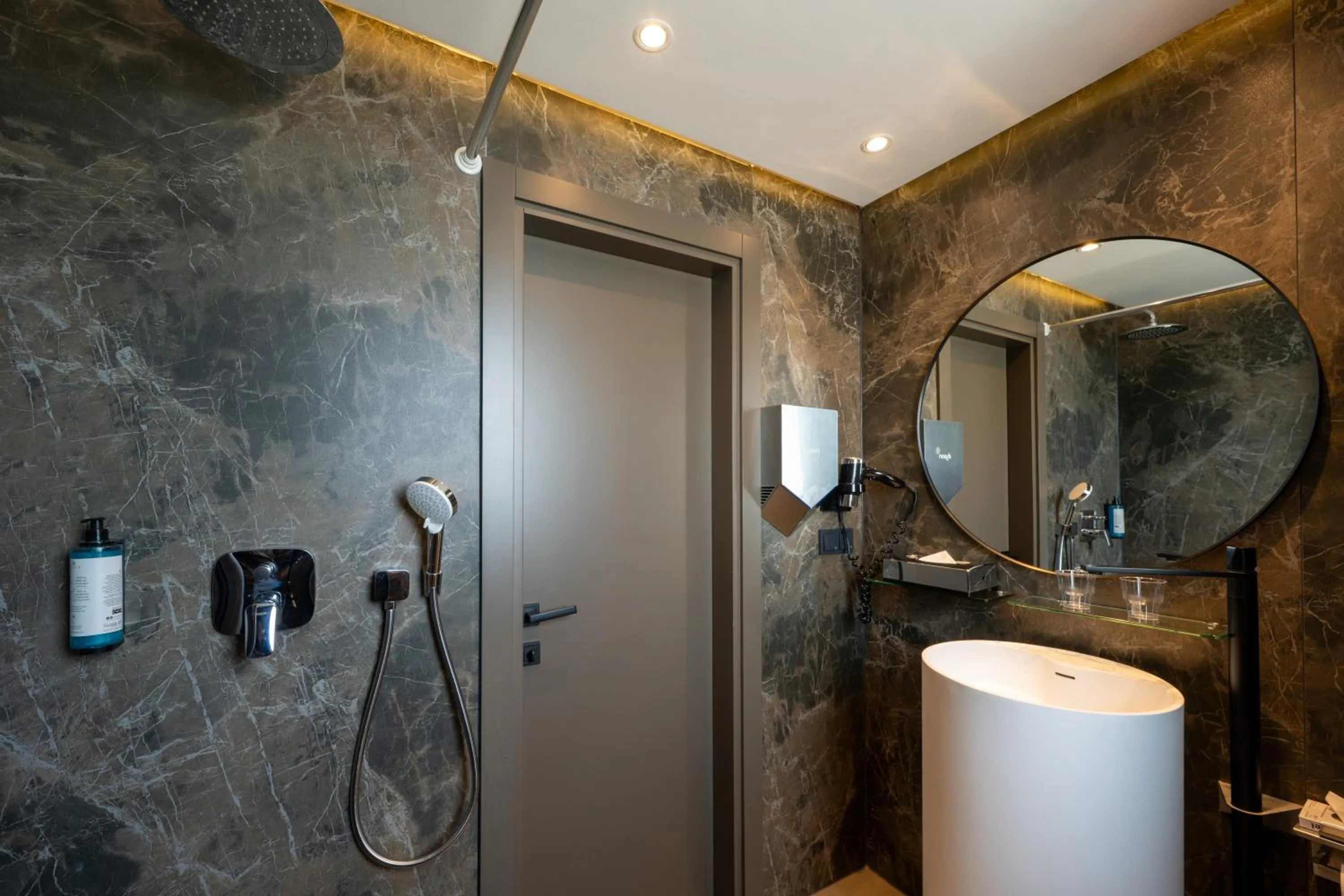 Bathroom in Hotel Klassik Berlin