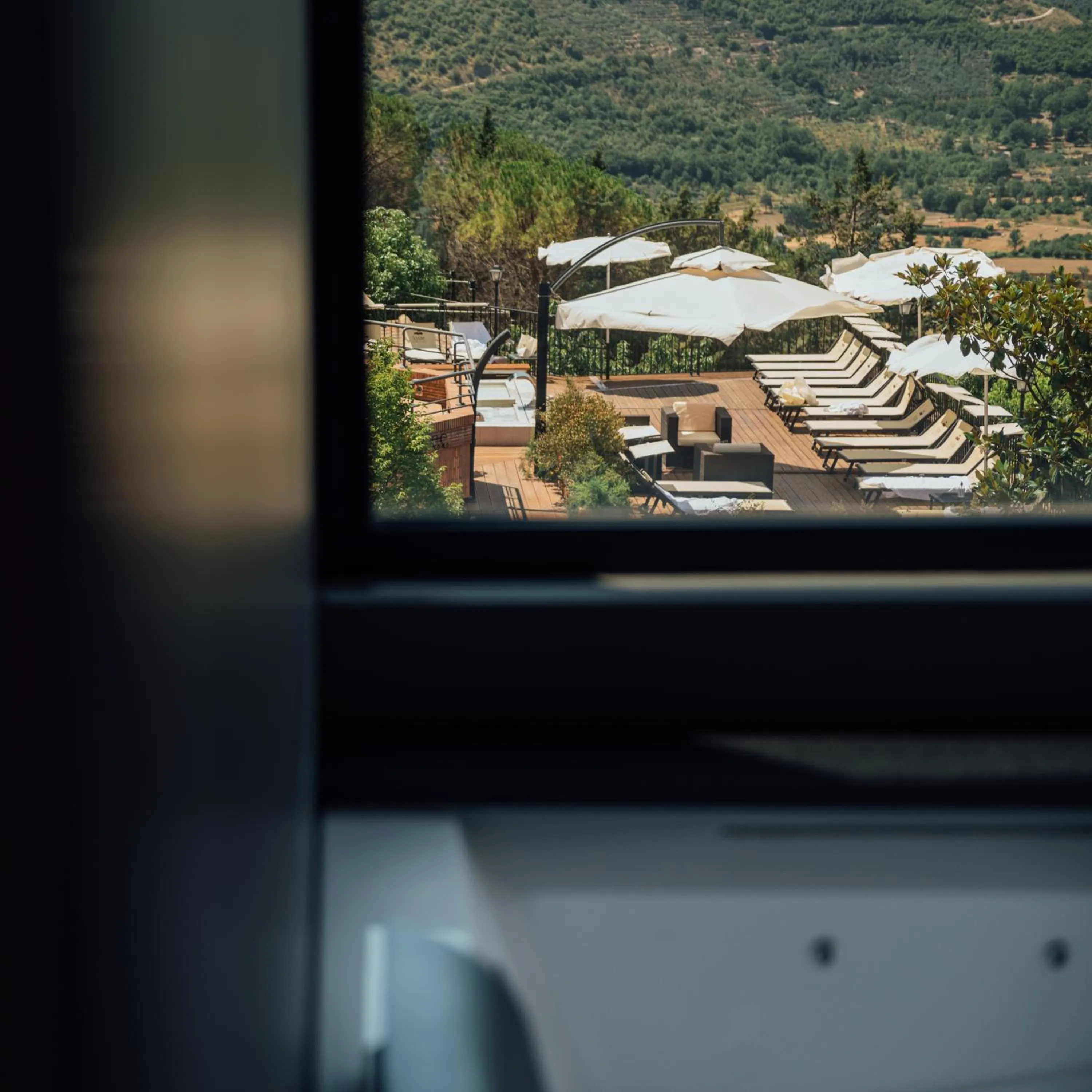 Hot Tub in Vytae Spa & Resort