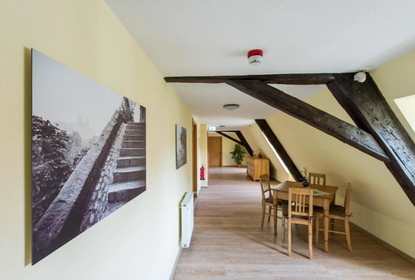 Decorative detail in Maria Aurora