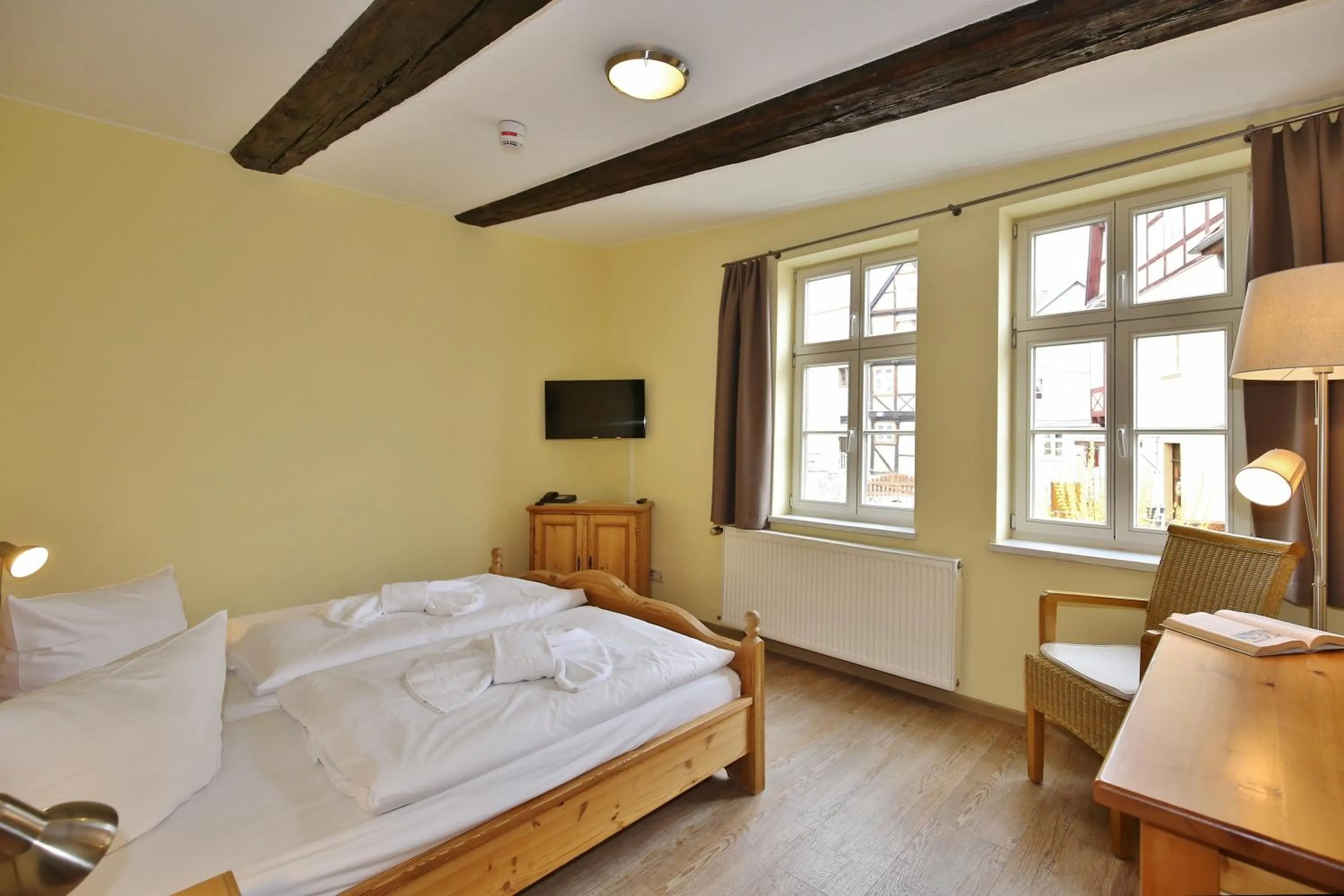 Photo of the whole room, Bed in Maria Aurora