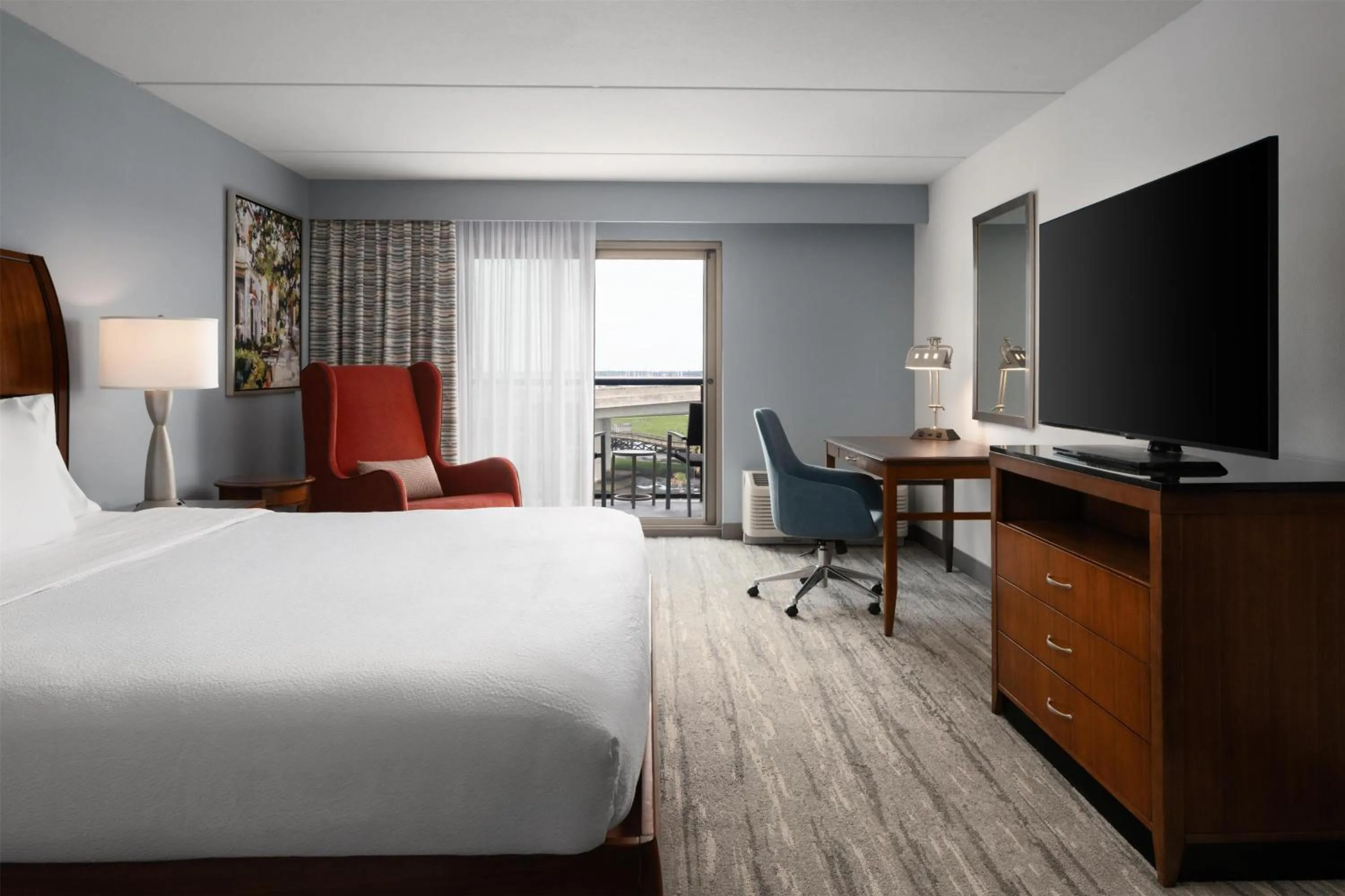 Bedroom, Bed in Hilton Garden Inn Charleston Waterfront/Downtown