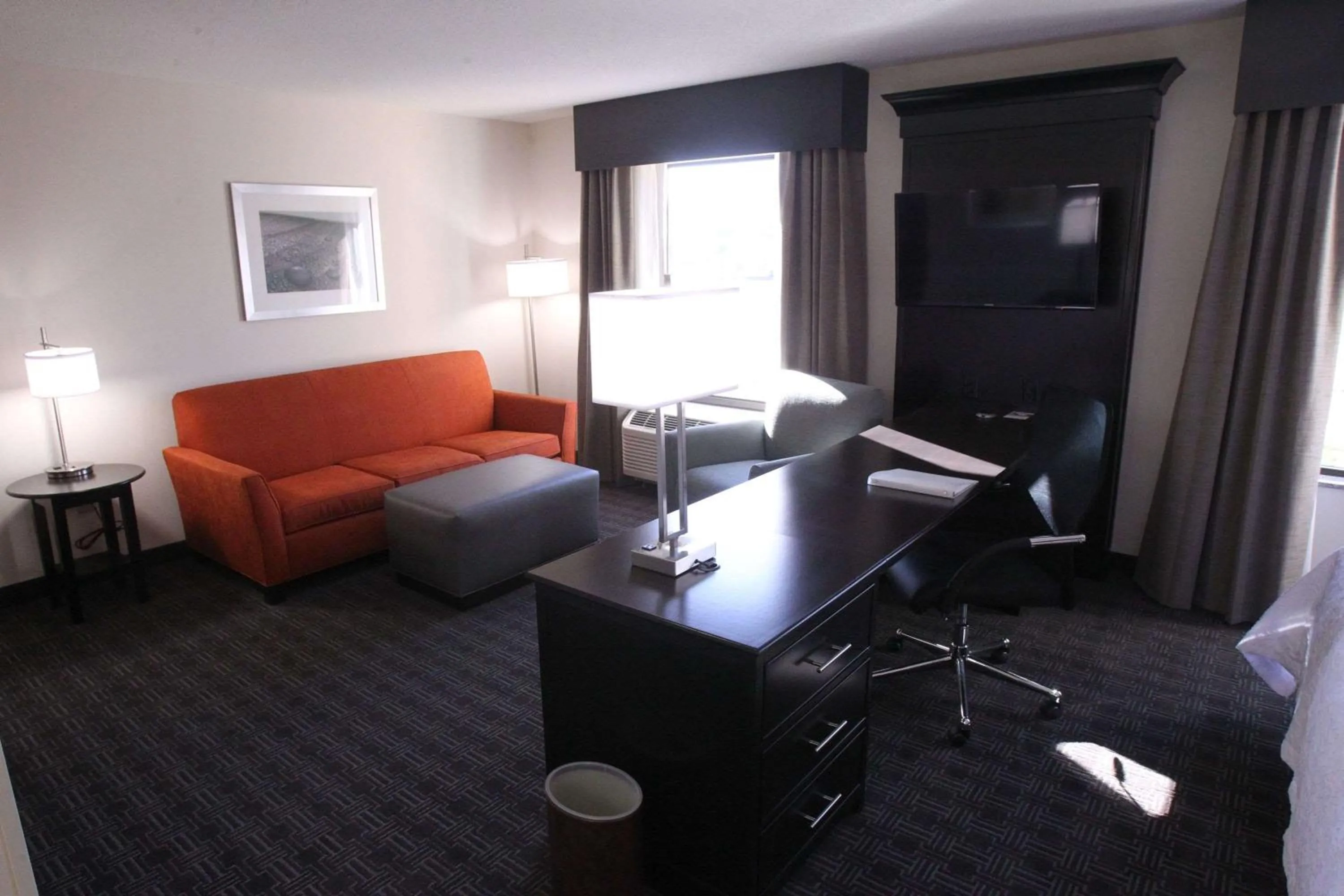 Living room in Hampton Inn & Suites Seneca-Clemson Area