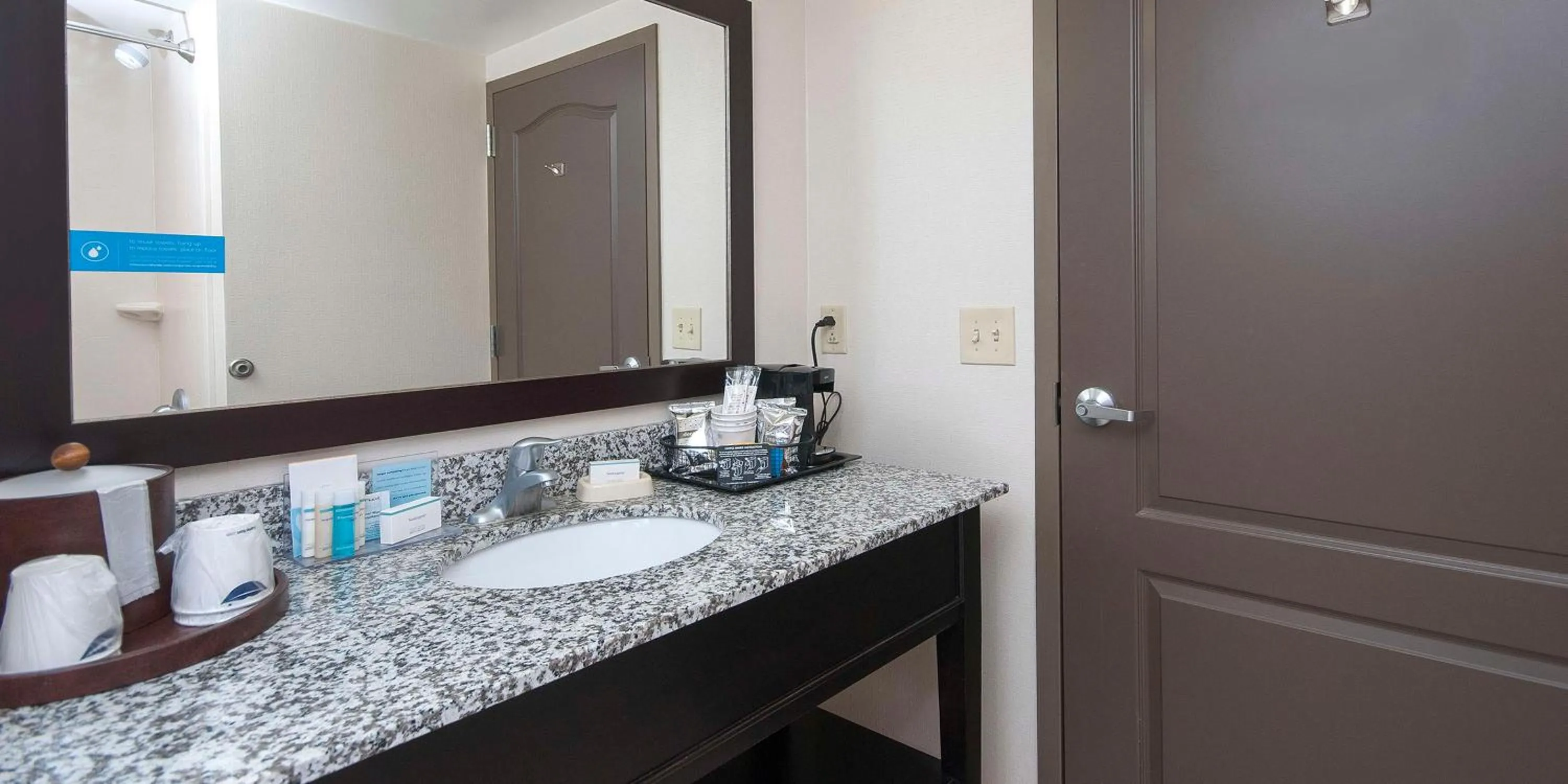 Bathroom in Hampton Inn & Suites Seneca-Clemson Area