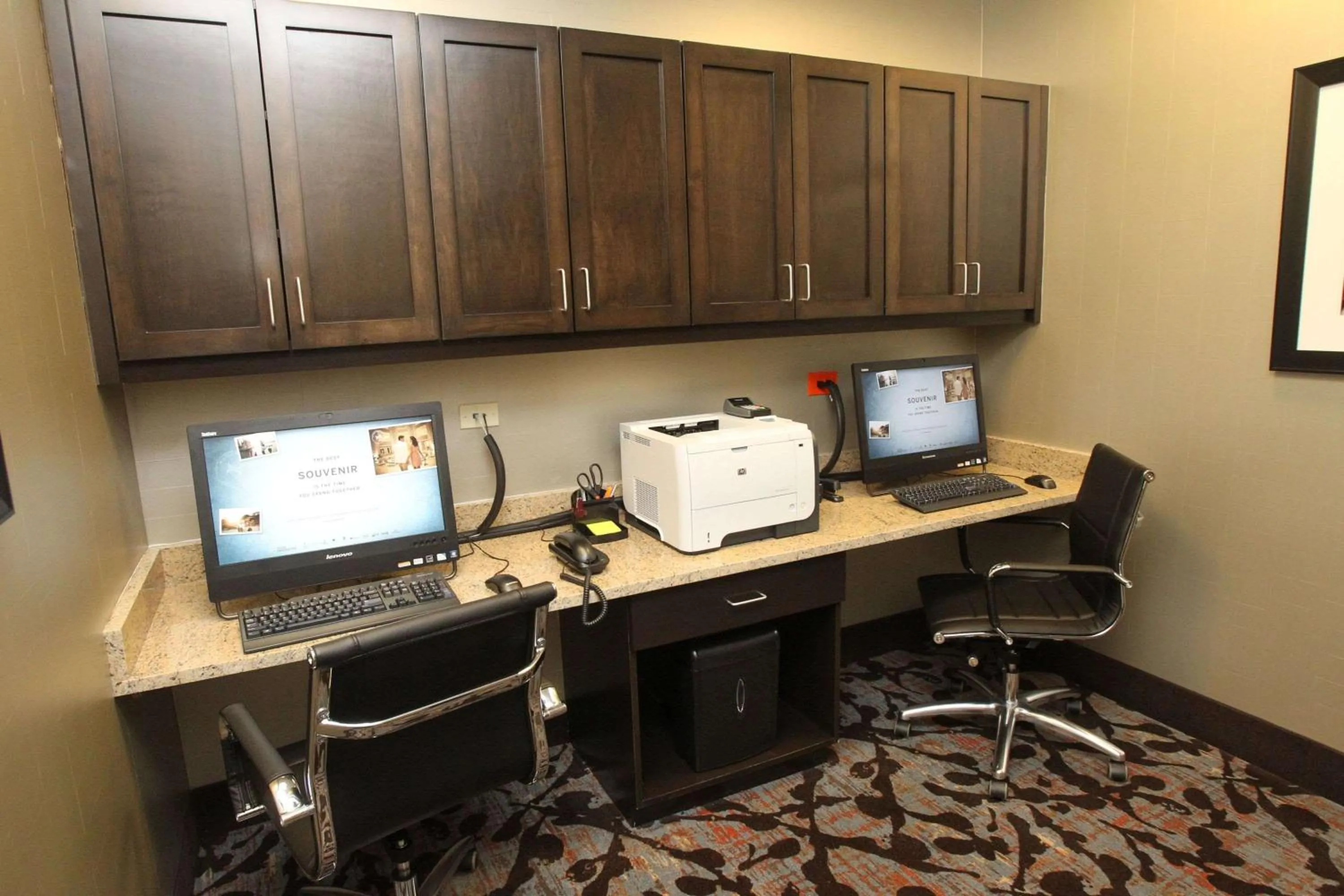 Business facilities in Hampton Inn & Suites Seneca-Clemson Area